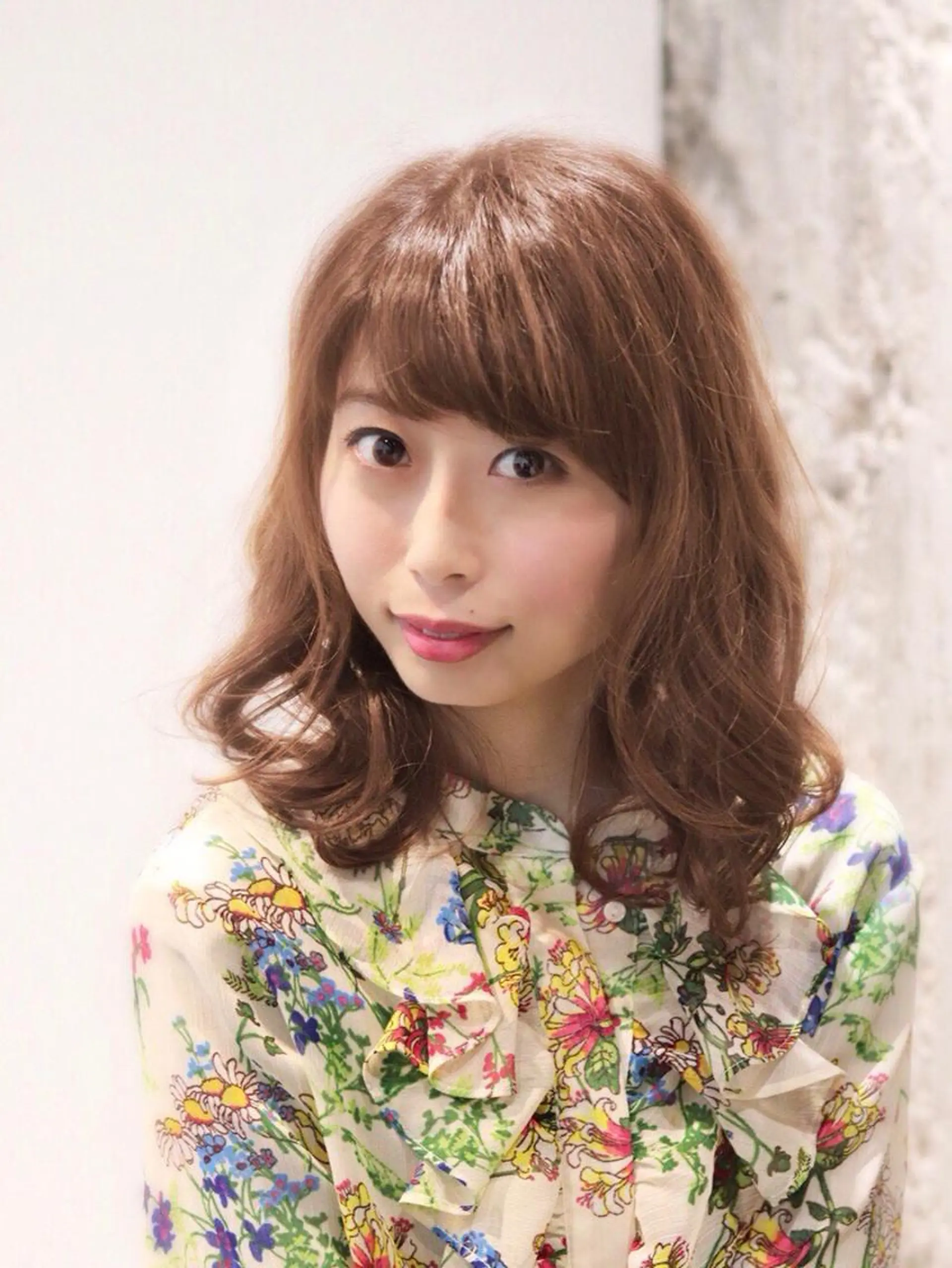 セミロング カラー バレイヤージュ 黒髪 グラデーションカラー グレージュ ハイライトカラー カット ヘアカラー トリートメント 髪質改善🌈縮毛矯正 荻原　達矢のヘアスタイル