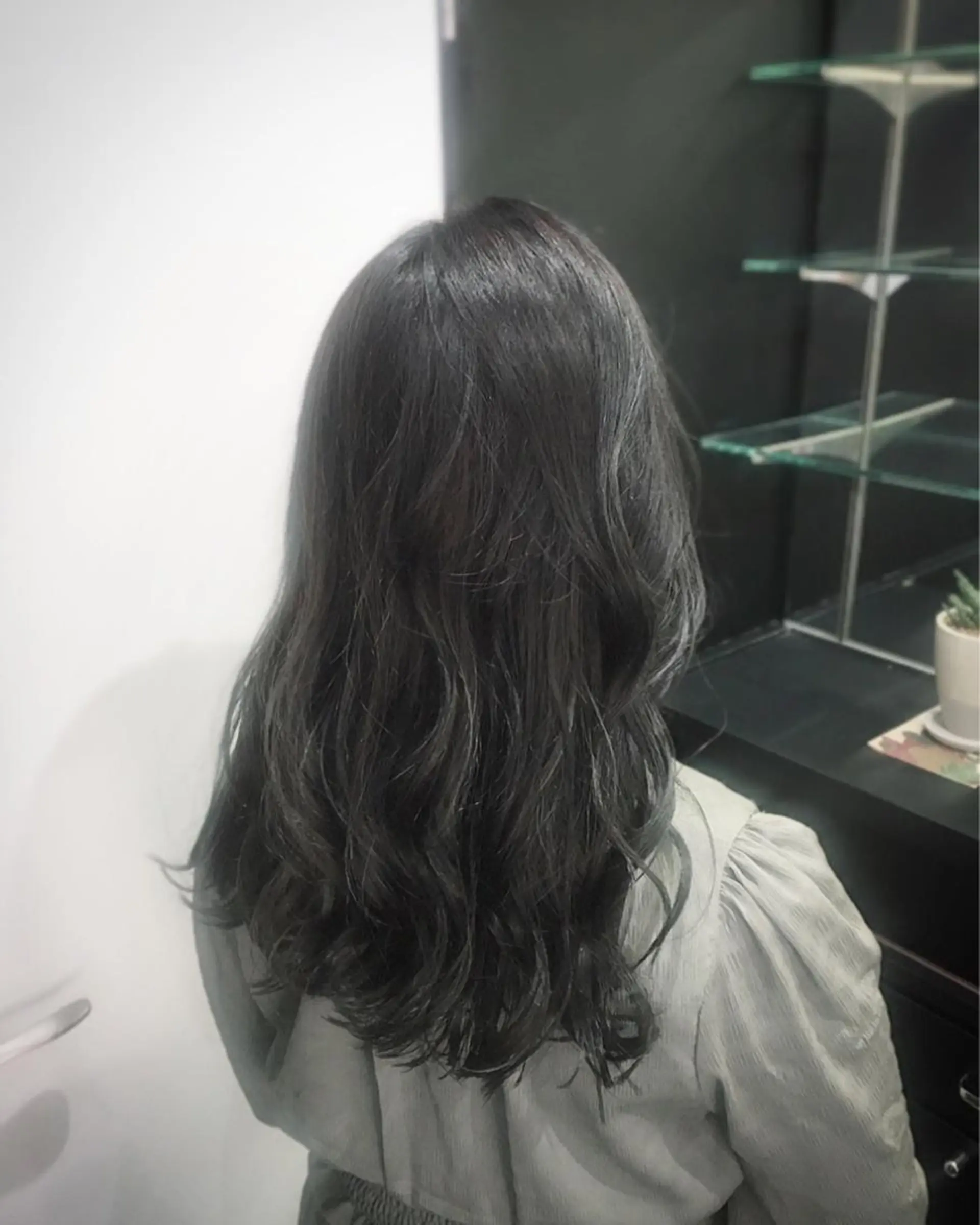 セミロング カラー パーマ ヘアアレンジ ジユン 지윤のヘアスタイル