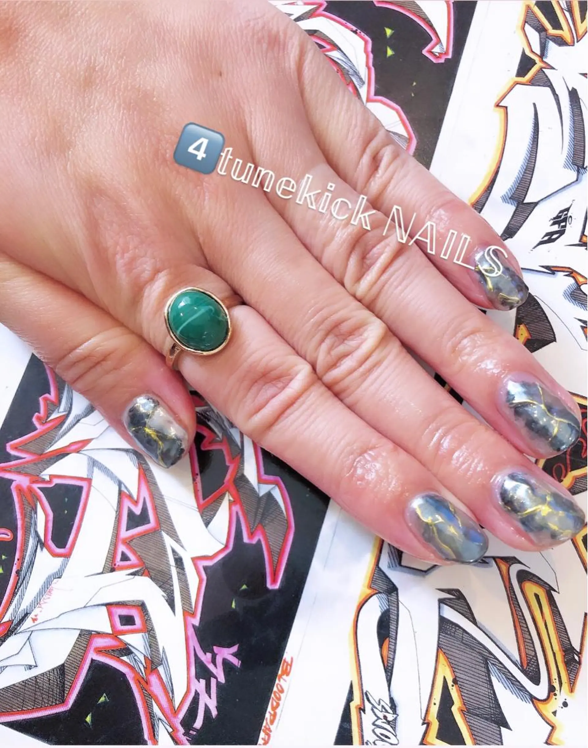 ネイル 4tunekick NAILS(フォーチュンキックネイルズ)所属・星野 淳子のネイルデザイン