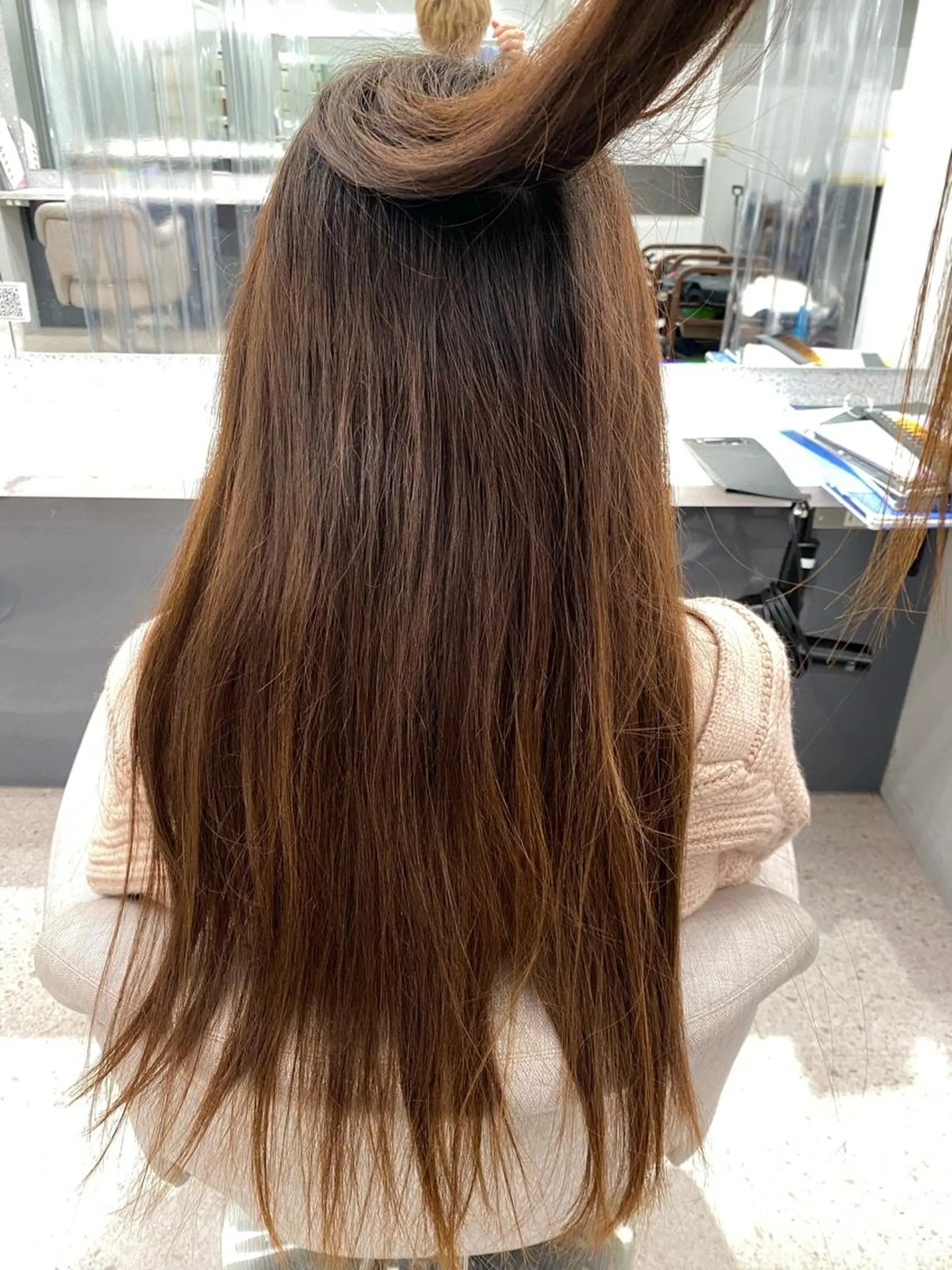 セミロング カラー パーマ ヘアアレンジ キッズ ネイル マツエク・マツパ ヘアカラー 縮毛矯正 レイヤーカット/ 髪質改善/羽柴りくのヘアスタイル