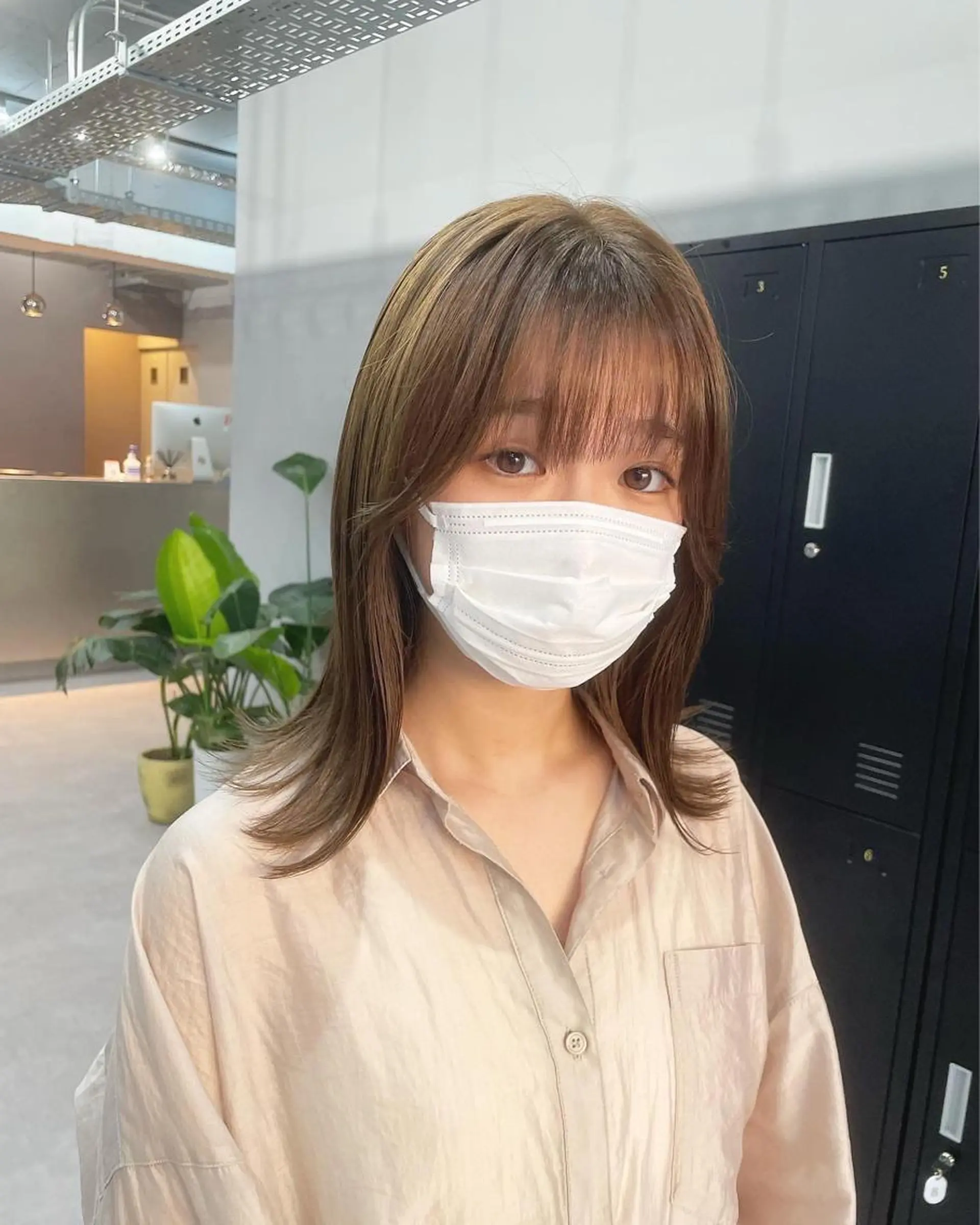 ミディアム ミルクティーベージュ ❤︎レイヤー　MIAのヘアスタイル