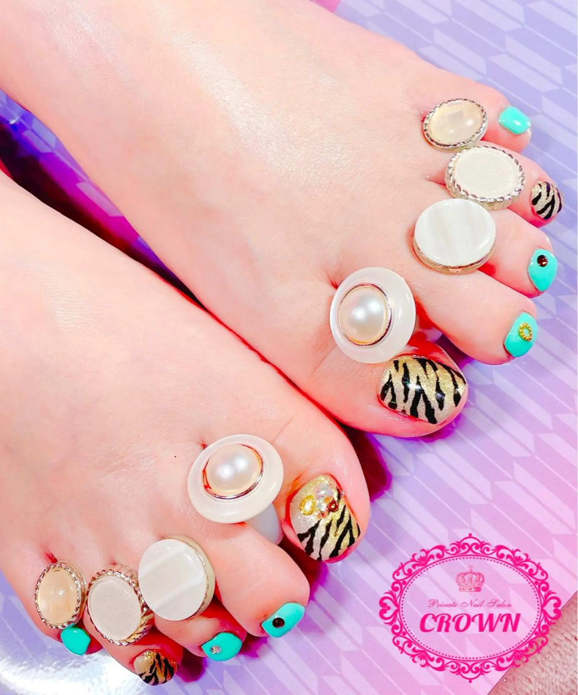 ネイル CROWN プライベートサロンのネイルデザイン