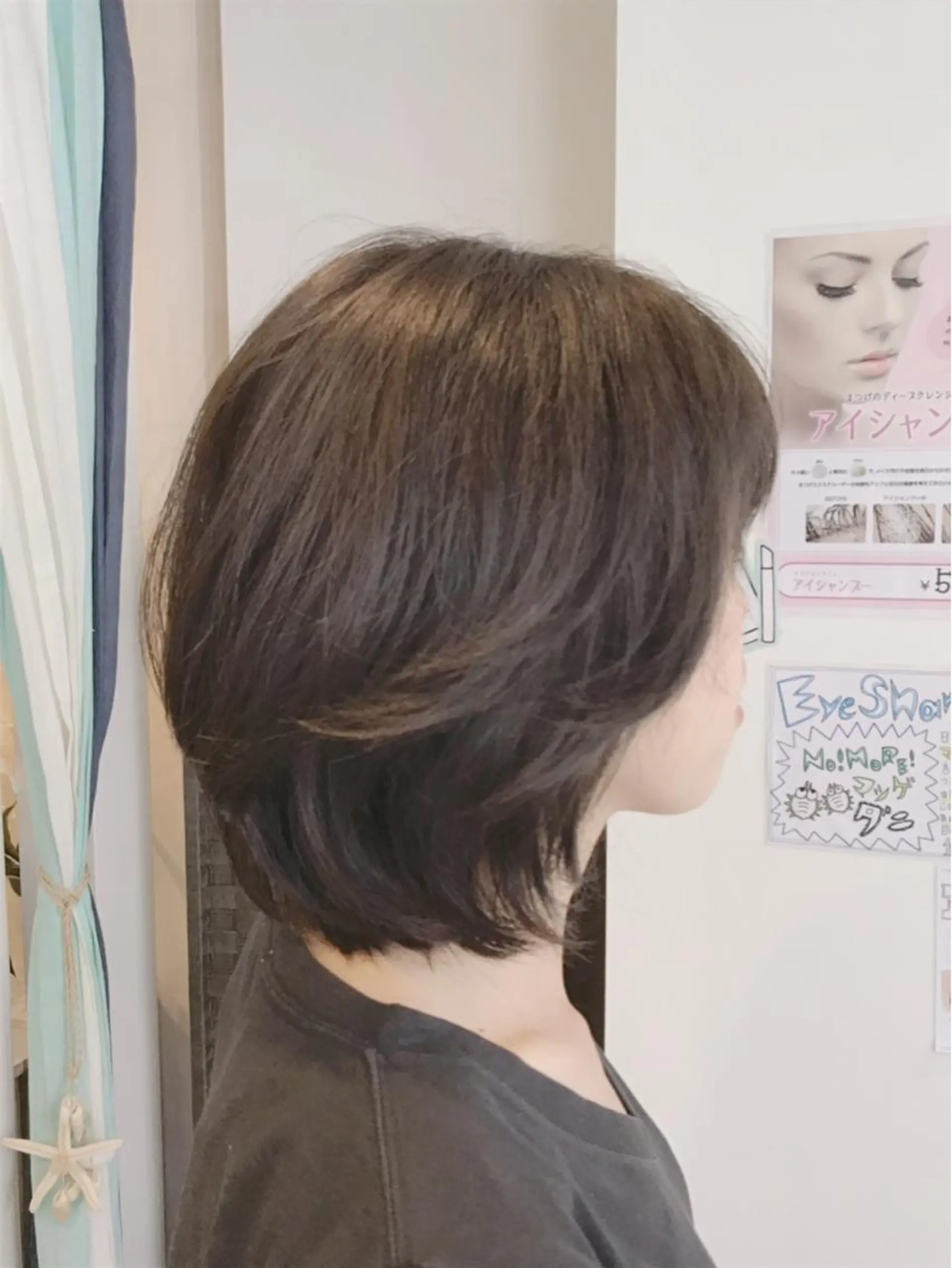 ミディアム ボブレイヤー アッシュ ボブ レイヤーカット 🌈elua yukaのヘアスタイル