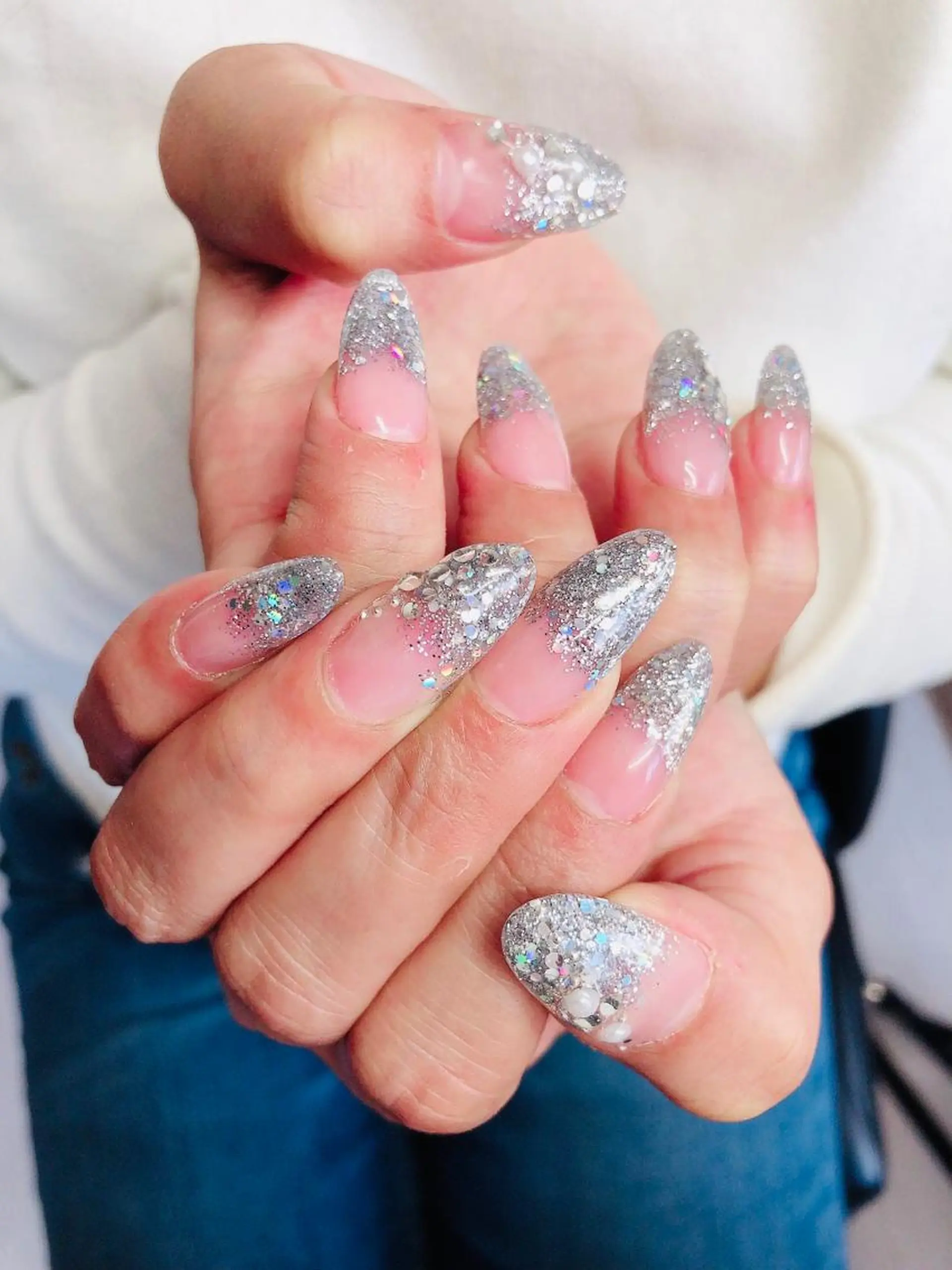 ネイル グラデーション スカルプネイル ストーンネイル gorella Ａのネイルデザイン