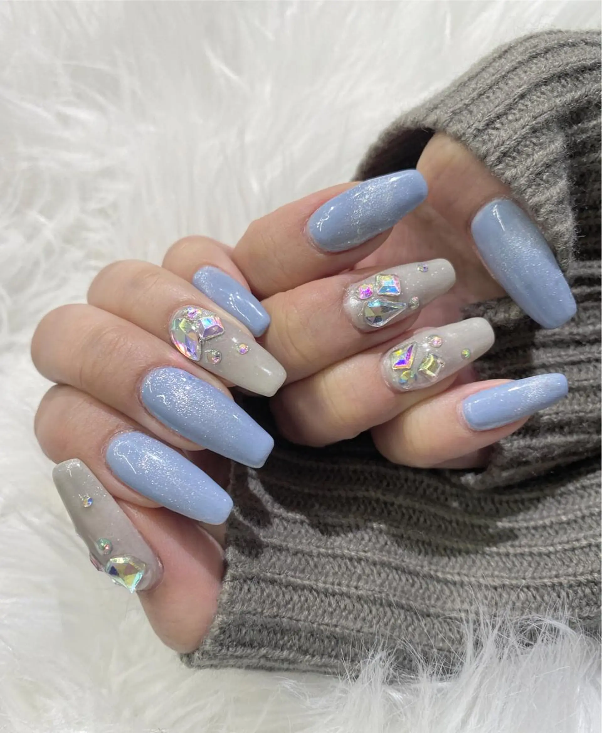 ネイル ハンドネイル O. AKINAのネイルデザイン