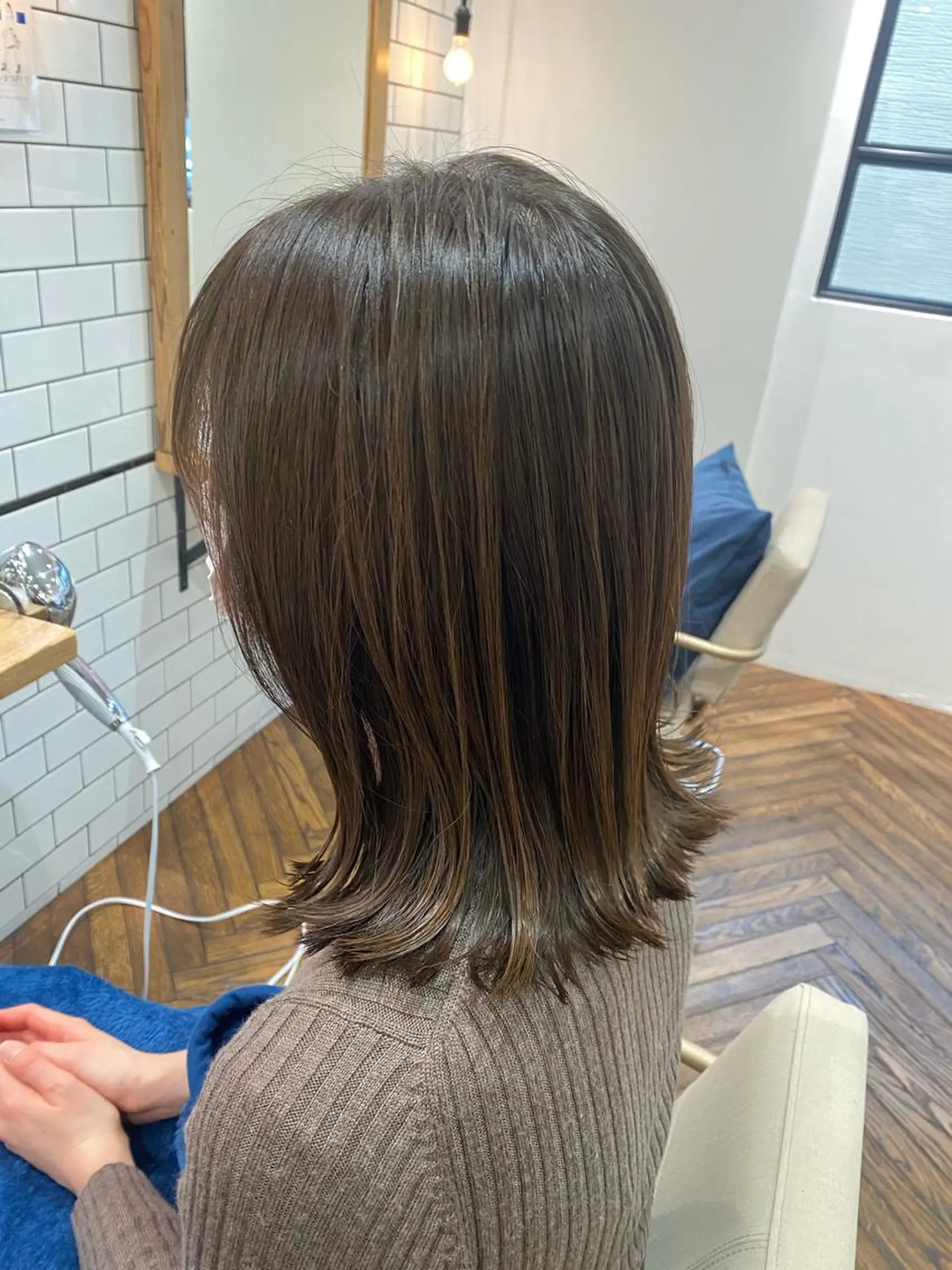 ミディアム Minami .のヘアスタイル