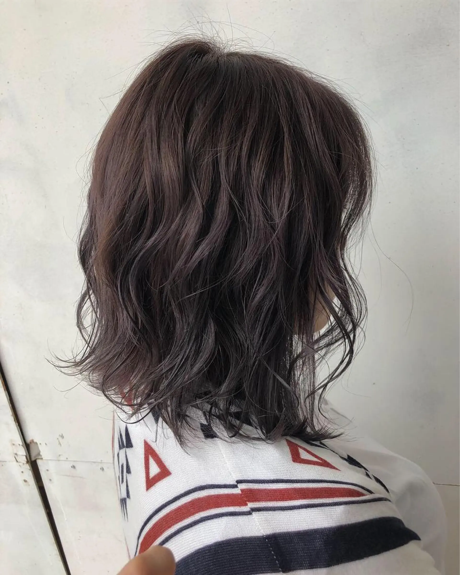 ミディアム カラー アッシュ バイオレットカラー バイオレットアッシュ カット トリートメント SHAFT Ieiriのヘアスタイル