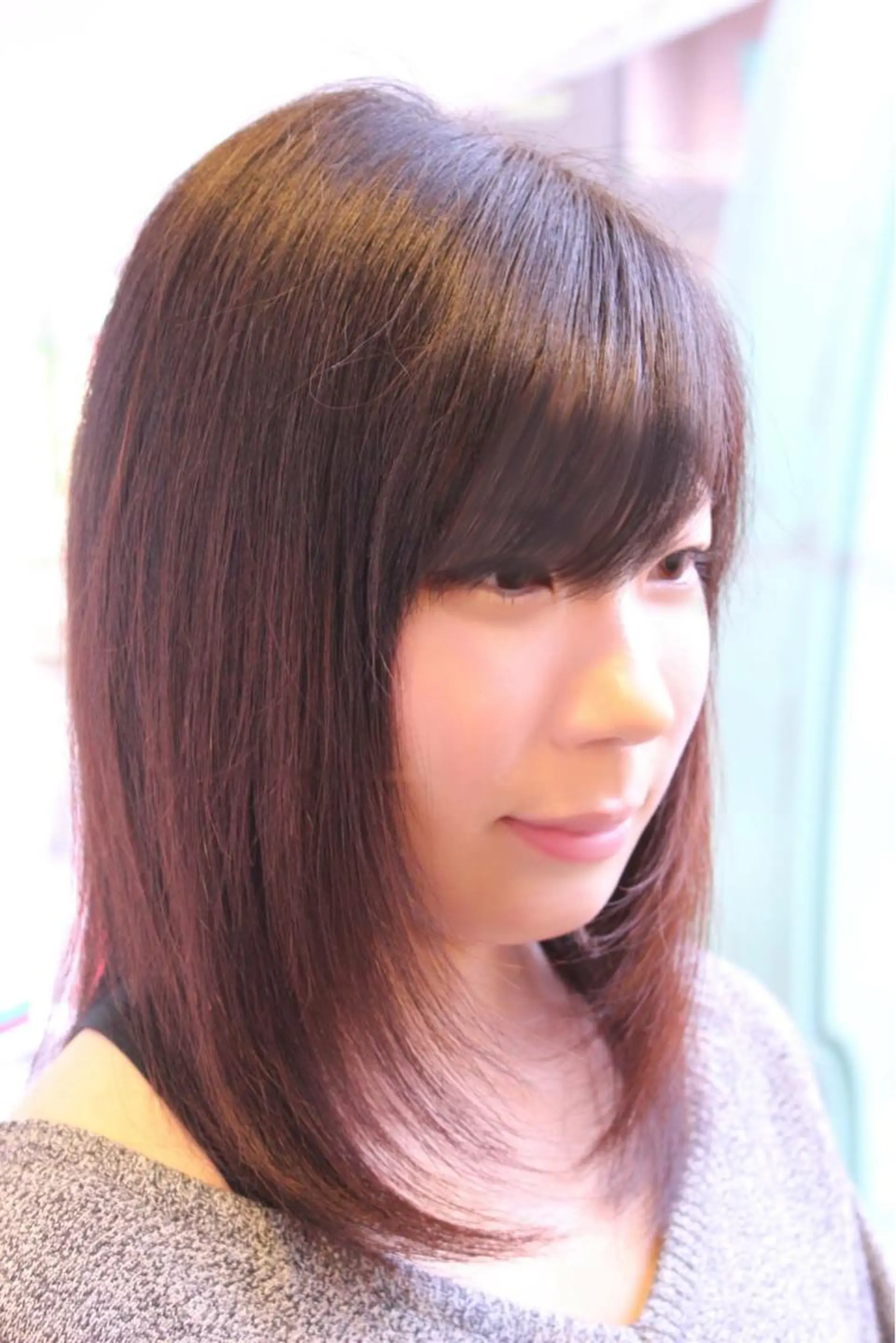 ミディアム セミロング カラー 縮毛矯正 河内 崇純のヘアスタイル