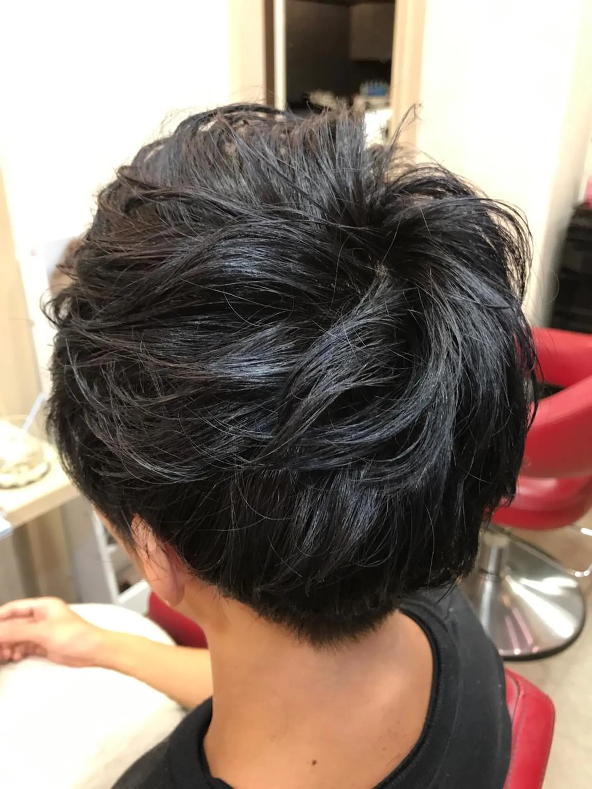 カラー ブルーカラー ブルージュ 渋谷宮益坂 omoのヘアスタイル