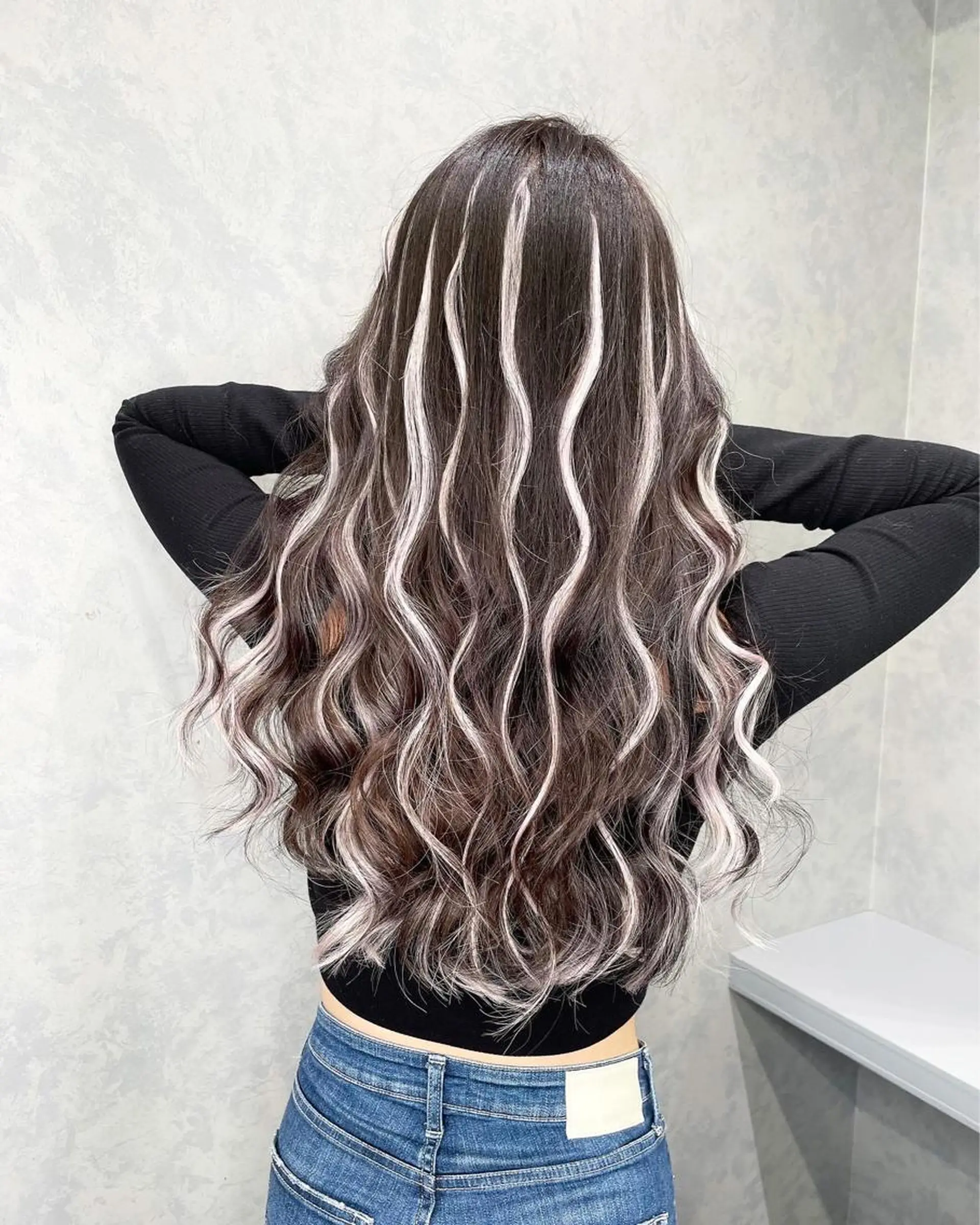 ロング カラー シールエクステ バレイヤージュ ブリーチ ケアブリーチ ダブルカラー エクステ 🔗透明感カラー🔗 エクステ✂️はるちかのヘアスタイル