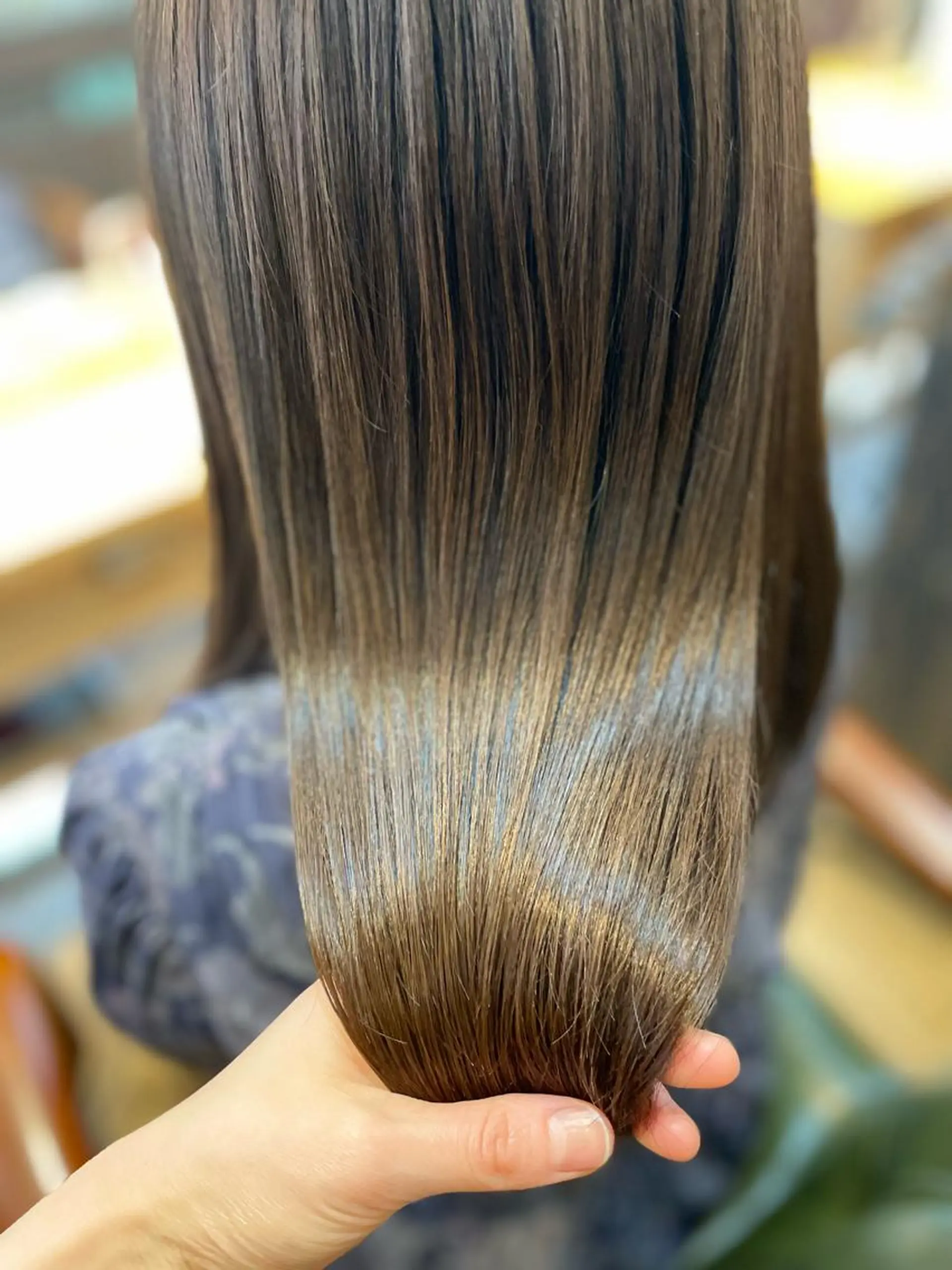 セミロング カラー カット ヘアカラー トリートメント 佐藤 美幸のヘアスタイル