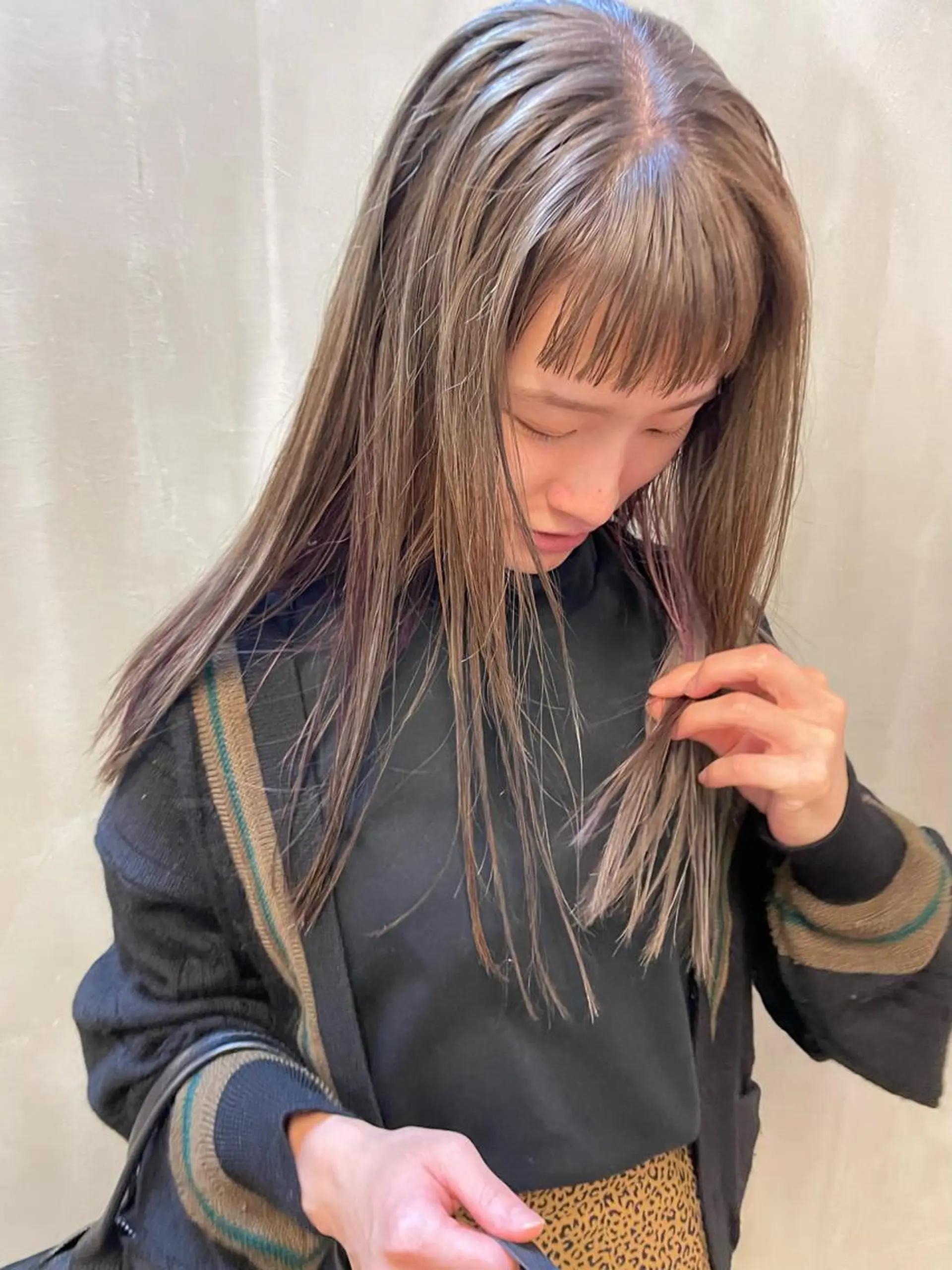 セミロング カラー パーマ ヘアアレンジ メンズ キッズ ネイル マツエク・マツパ アイブロウ メンズブリーチ ベージュカラー ブリーチ ダブルカラー ブリーチなしカラー カット ヘアカラー トリートメント tatsumi/ボブ ウルフ/レイヤーのヘアスタイル