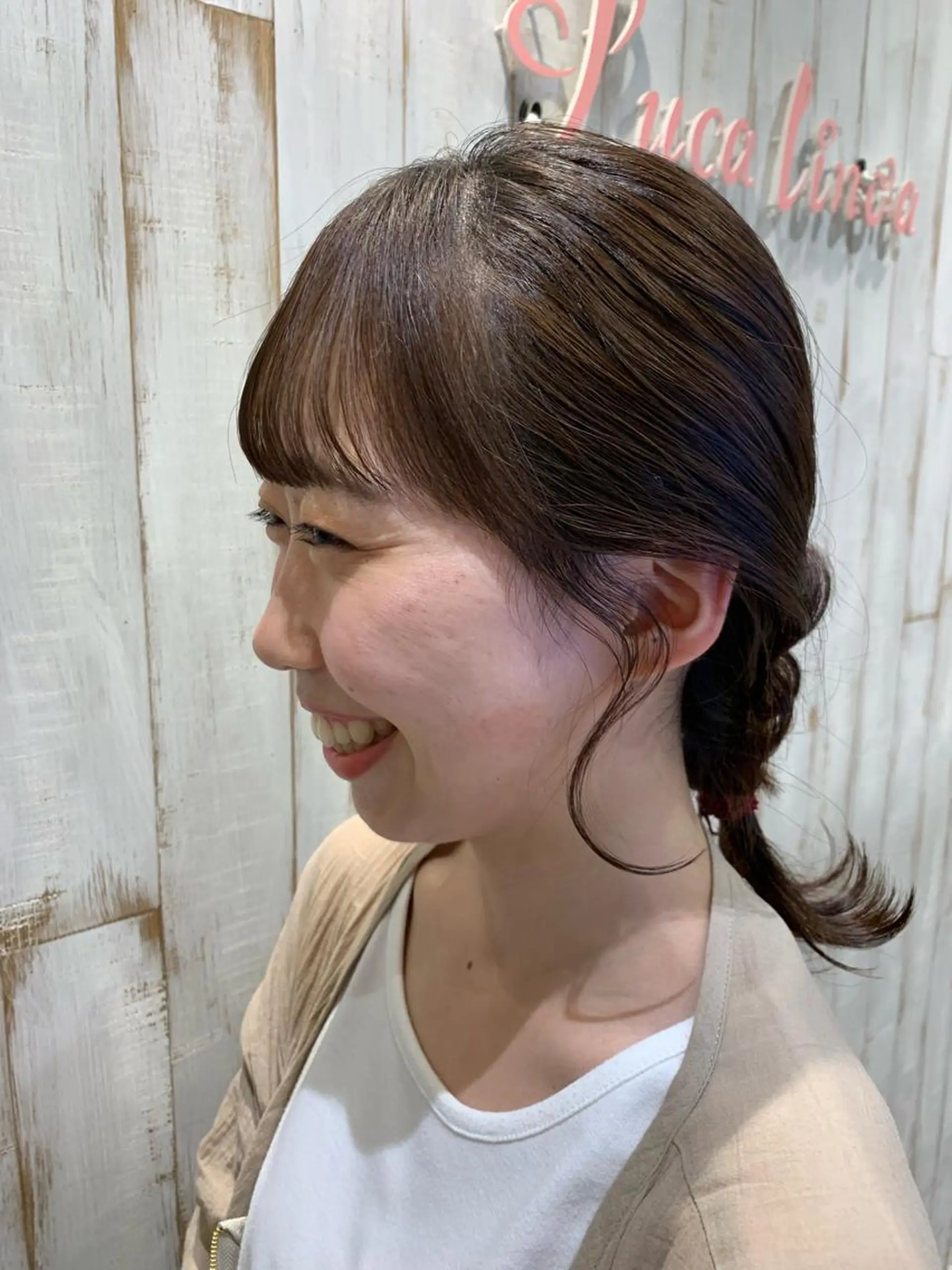 ミディアム 鈴木 まりやのヘアスタイル