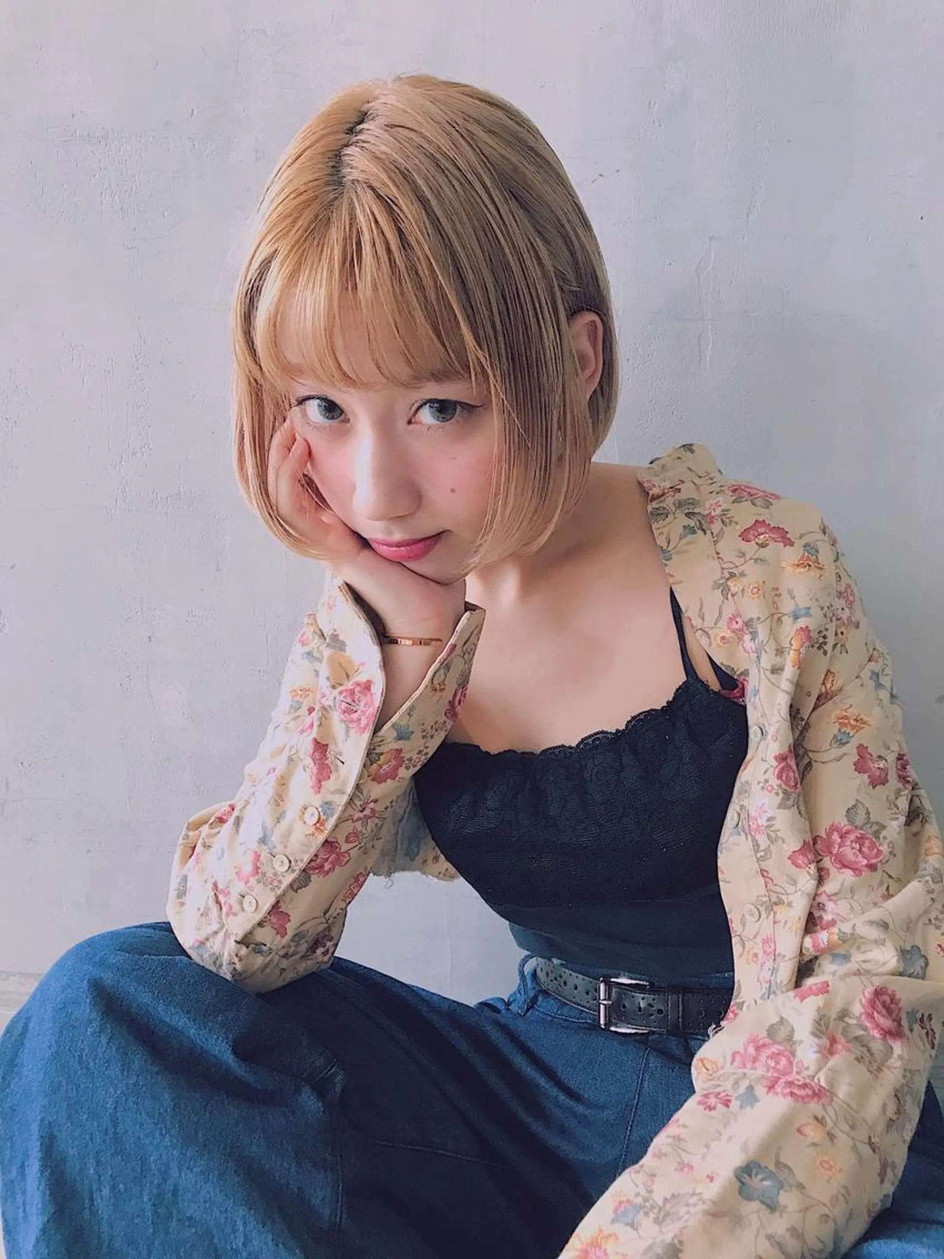 ミディアム ボブ 佐原 里奈のヘアスタイル