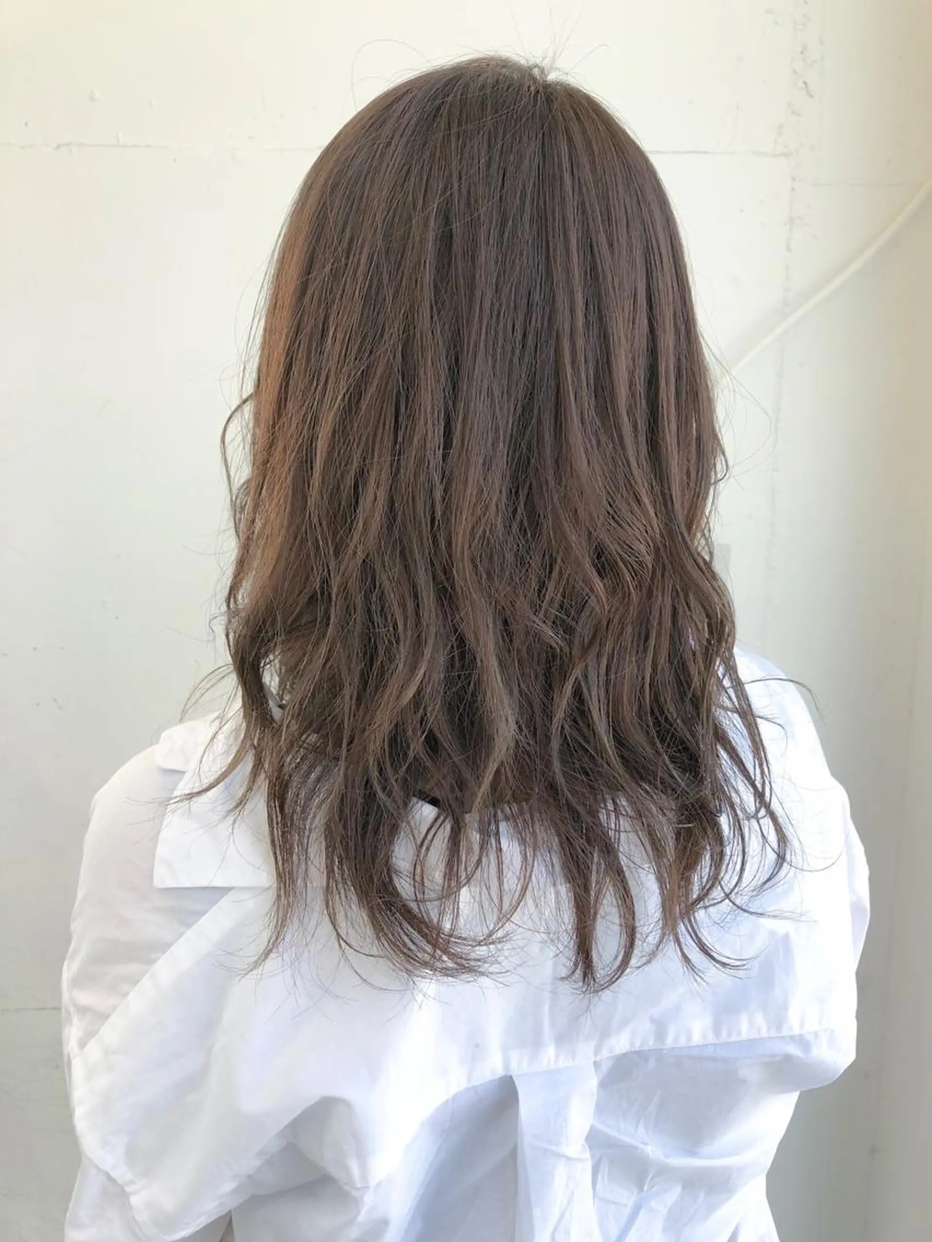 セミロング カラー ハイライトカラー ハイライト un所属・un 溝の口 伊豆本のマツエク・マツパデザイン