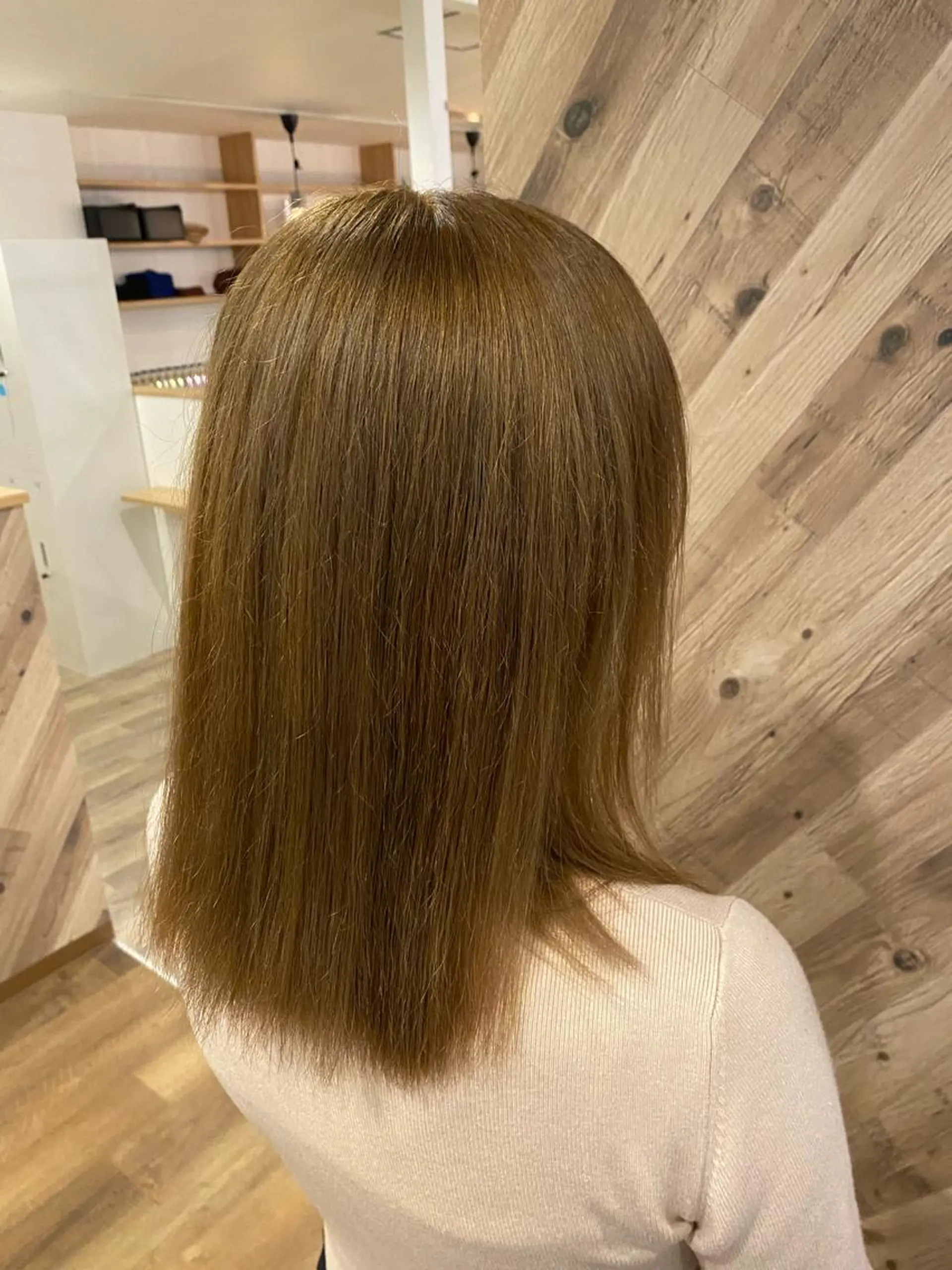 カラー ベージュカラー ミルクティーベージュ Kanari Ryuのヘアスタイル