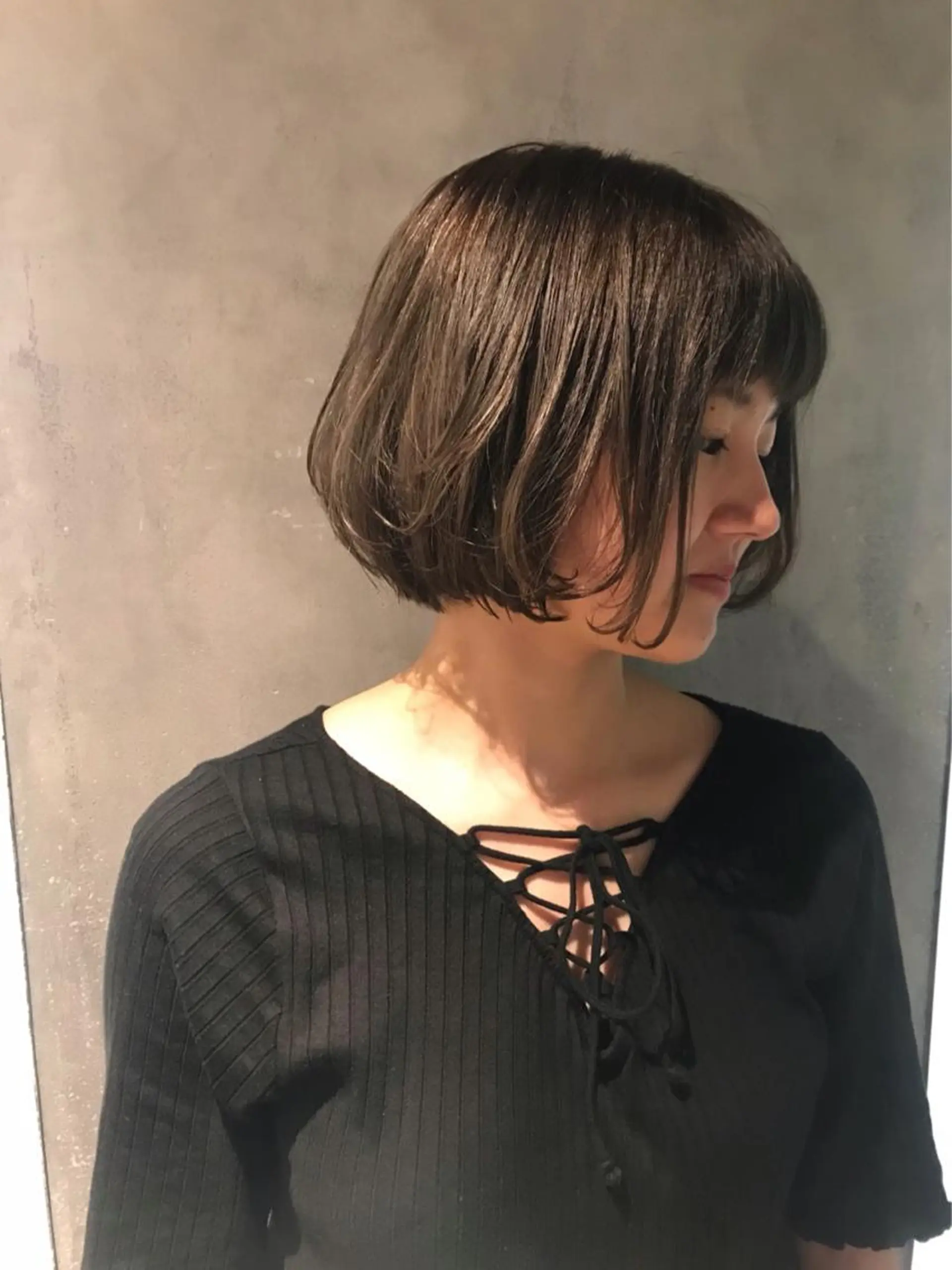 ミディアム よしだ とおいのヘアスタイル