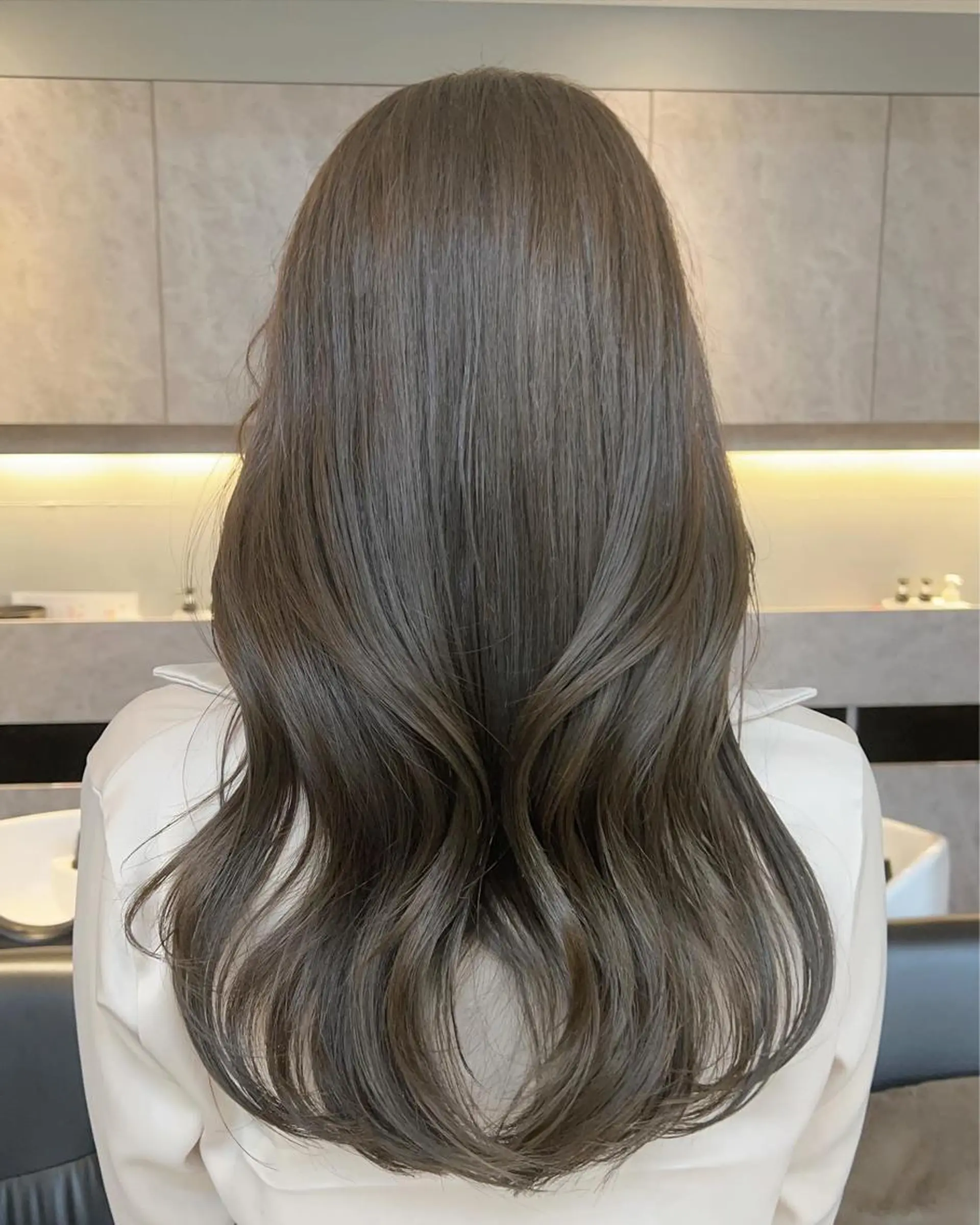 ロング カット ヘアカラー 🫧髪質改善•艶カラ ー特化🫧谷奥甲太のヘアスタイル