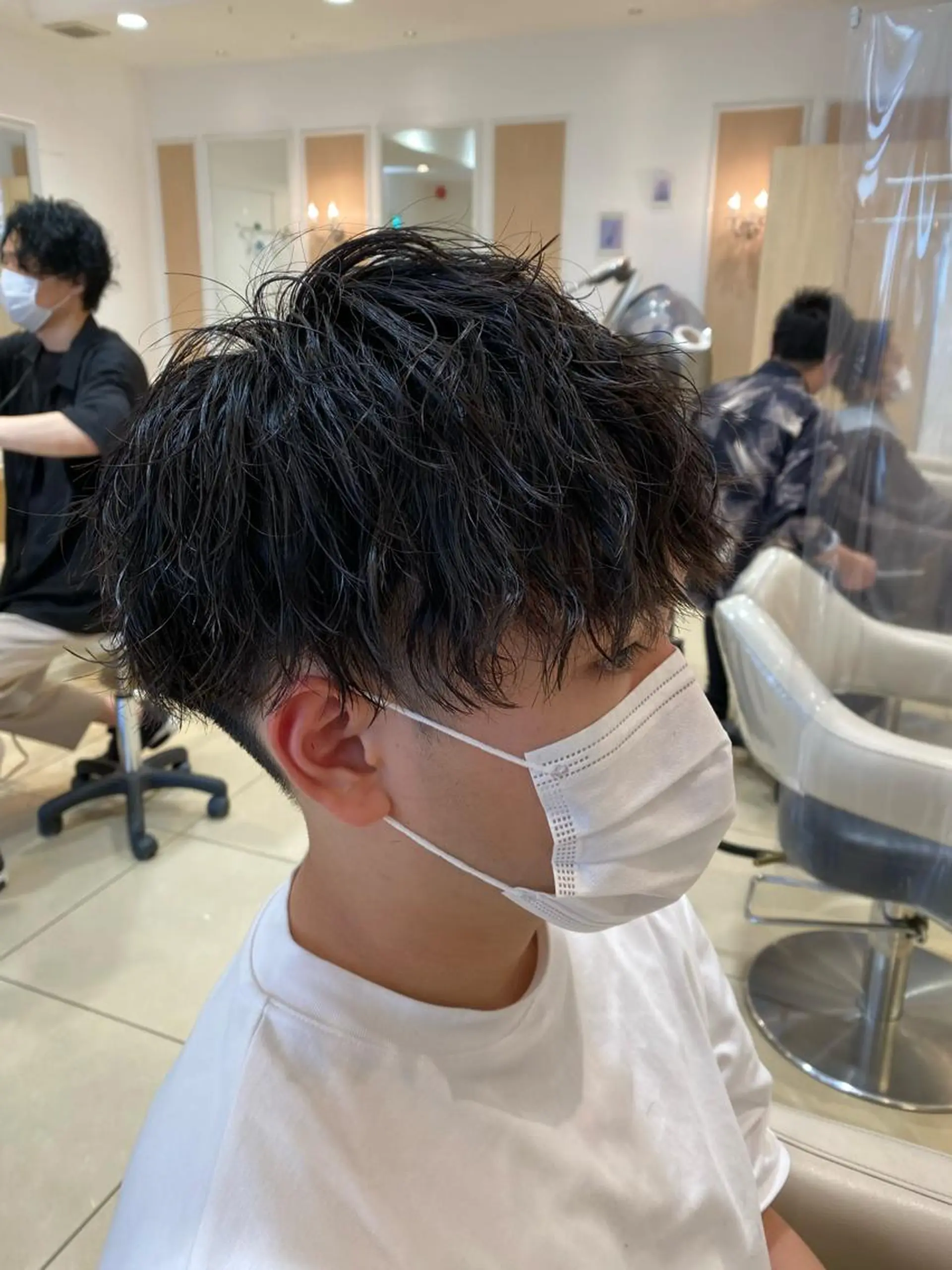 ショート パーマ メンズ カット パーマ メンズ特化型美容師 栗山勇人のヘアスタイル