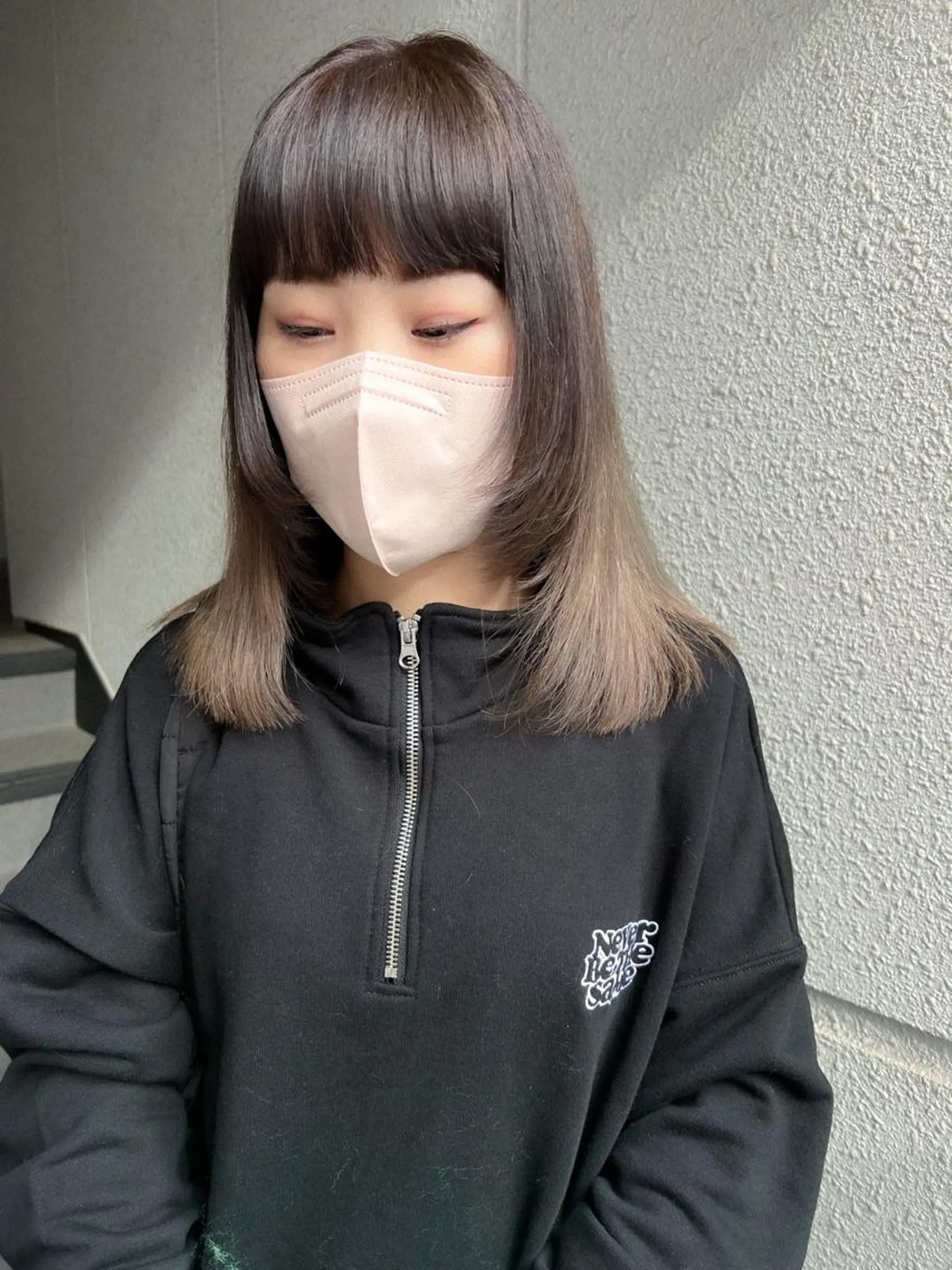 ミディアム カラー 顔周りカット レイヤーカット ヘアカラー カラーパティシエ facce🌼ikoのヘアスタイル