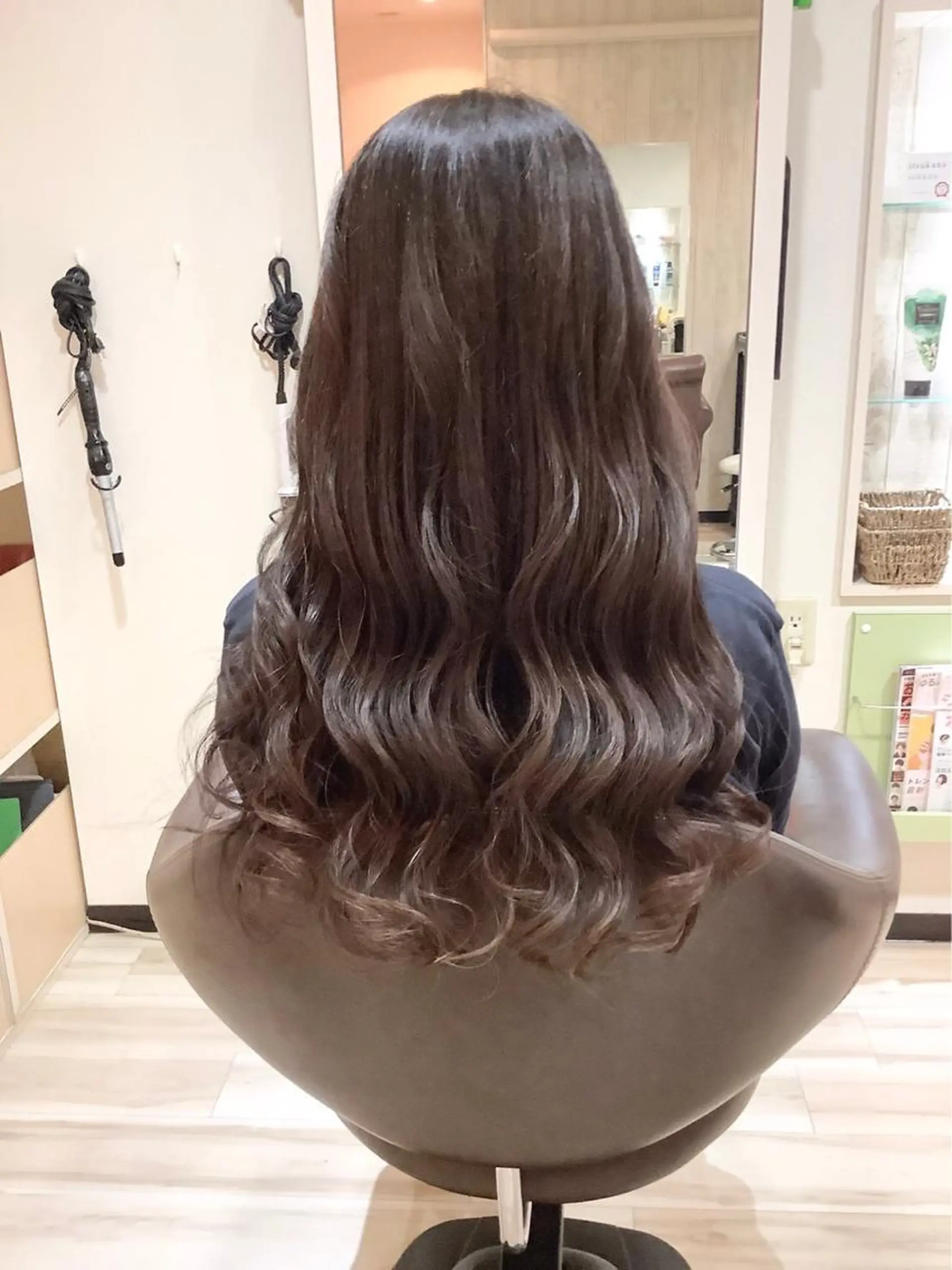 ロング パーマ 🌈派手髪ハイトーン 🌈鈴木亮太🌈のヘアスタイル