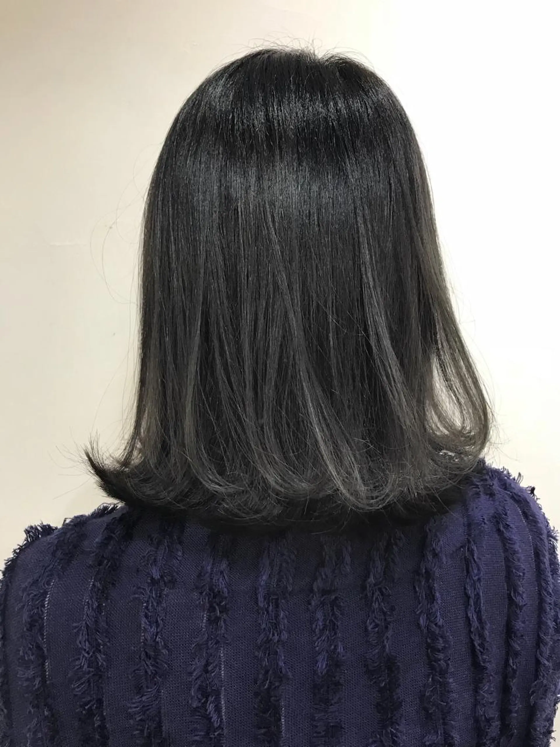ミディアム カラー グレージュ 柾本 寛貴のヘアスタイル