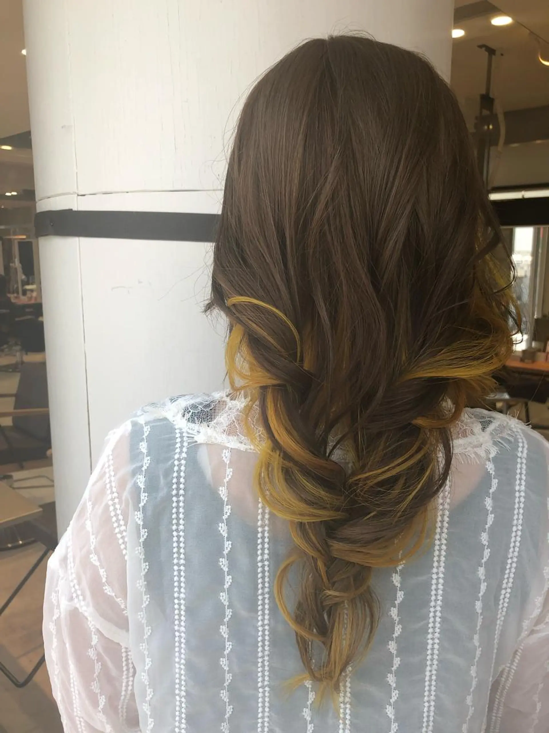 セミロング カラー ヘアカラー トリートメント welring hair salonのヘアスタイル