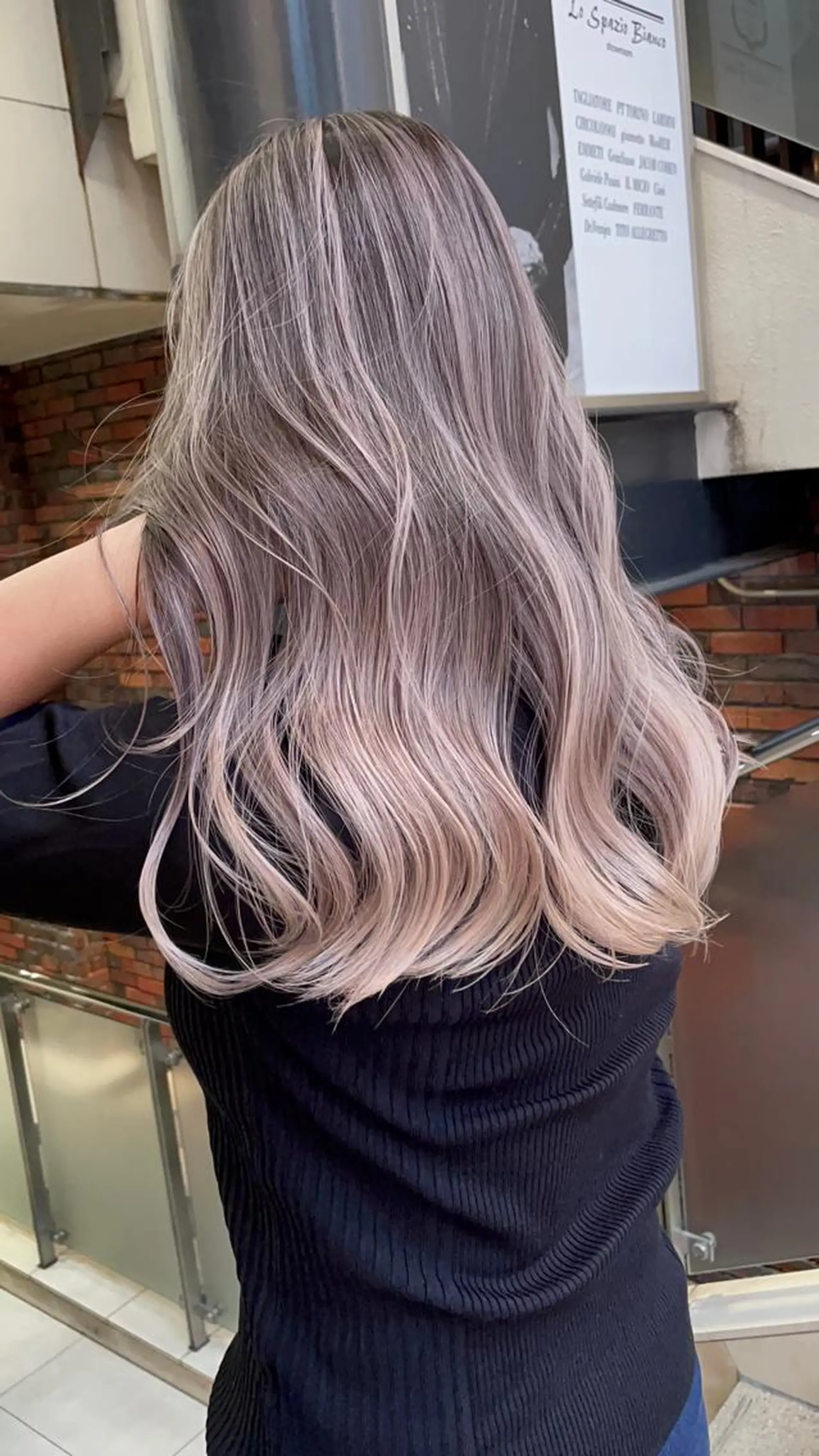 セミロング 小山 一之のヘアスタイル