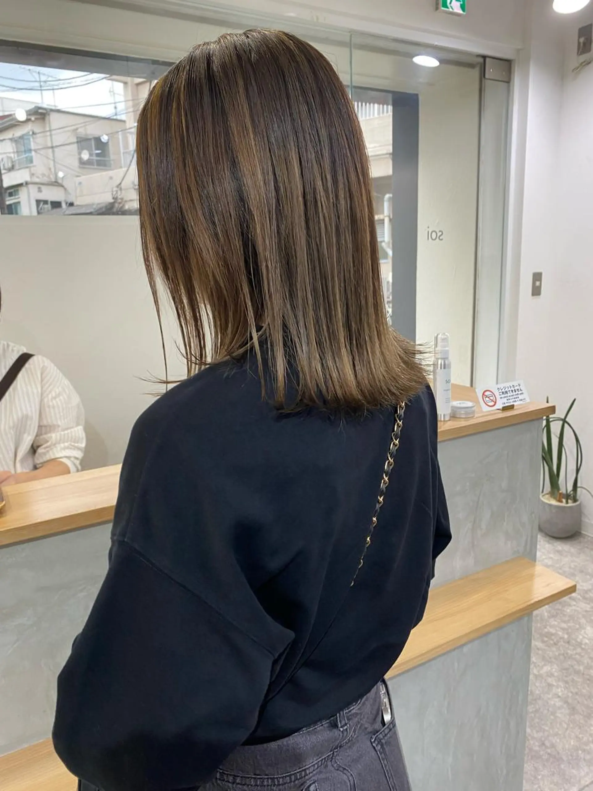 ミディアム カラー バレイヤージュ グラデーションカラー レイヤーカット カット ヘアカラー トリートメント 森貴裕/ベージュ/ パーマ/オリーブのヘアスタイル