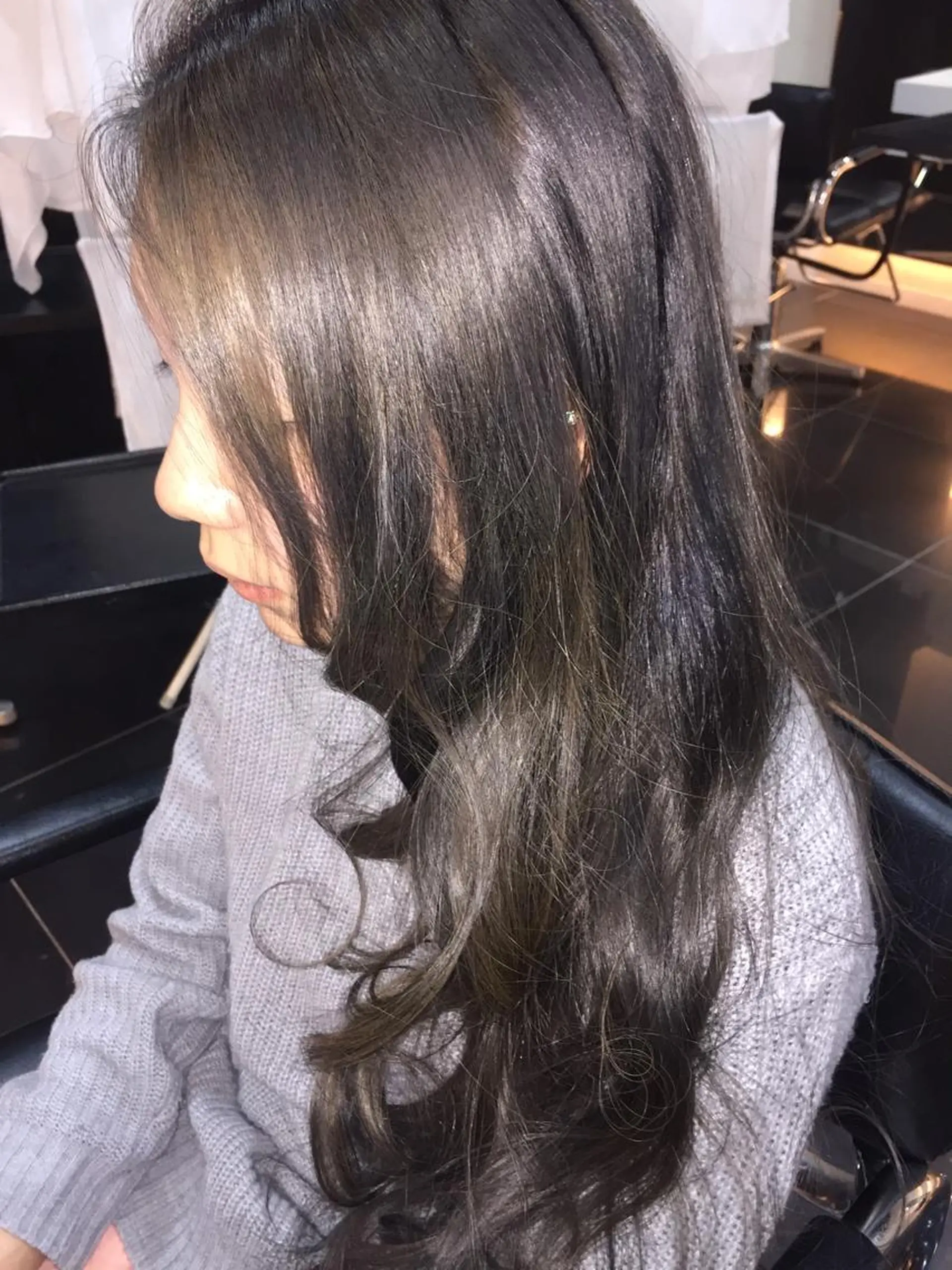 ロング カラー 関口 友行のヘアスタイル