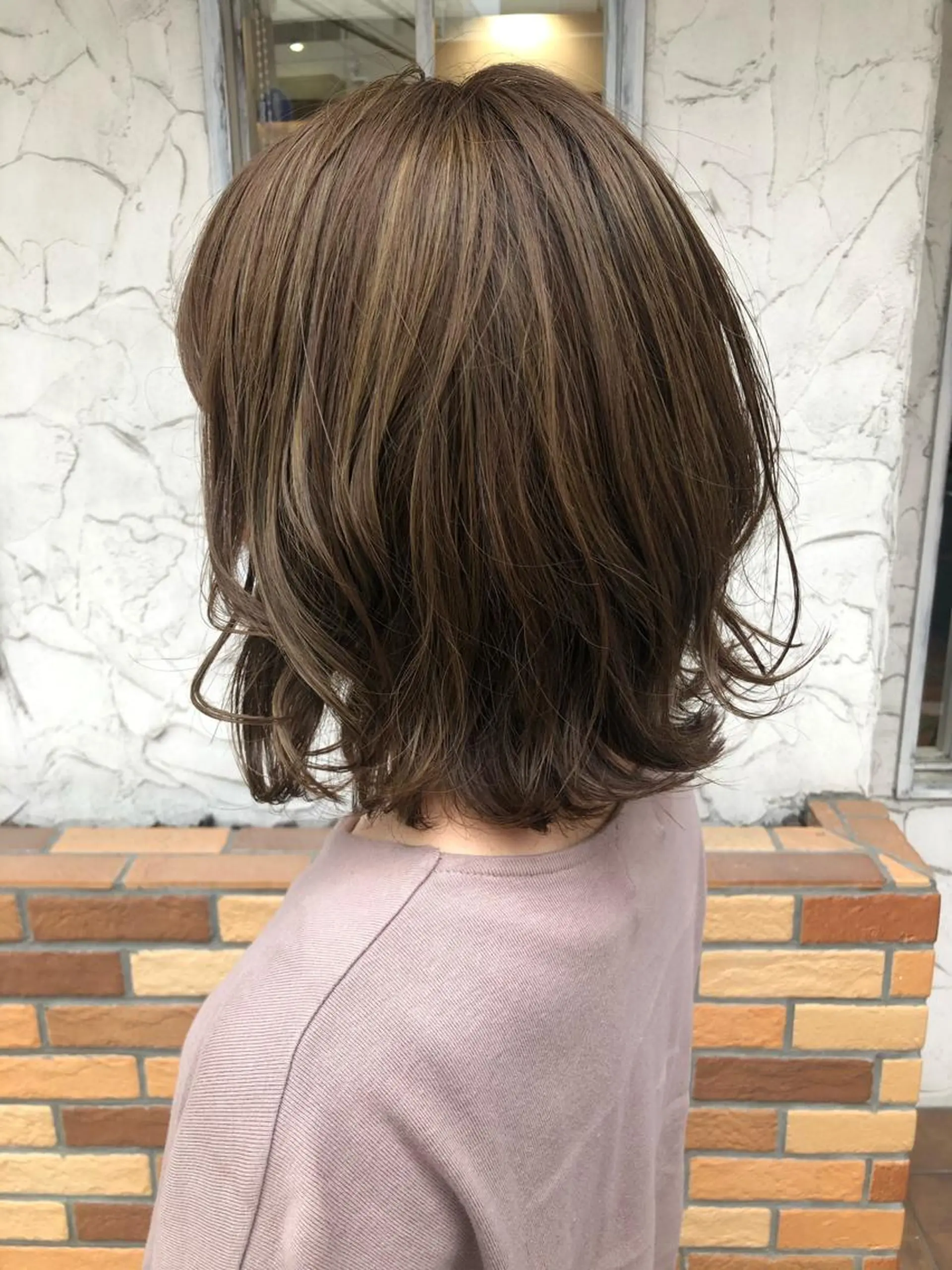 ミディアム カット ヘアカラー トリートメント 伊藤 みきのヘアスタイル