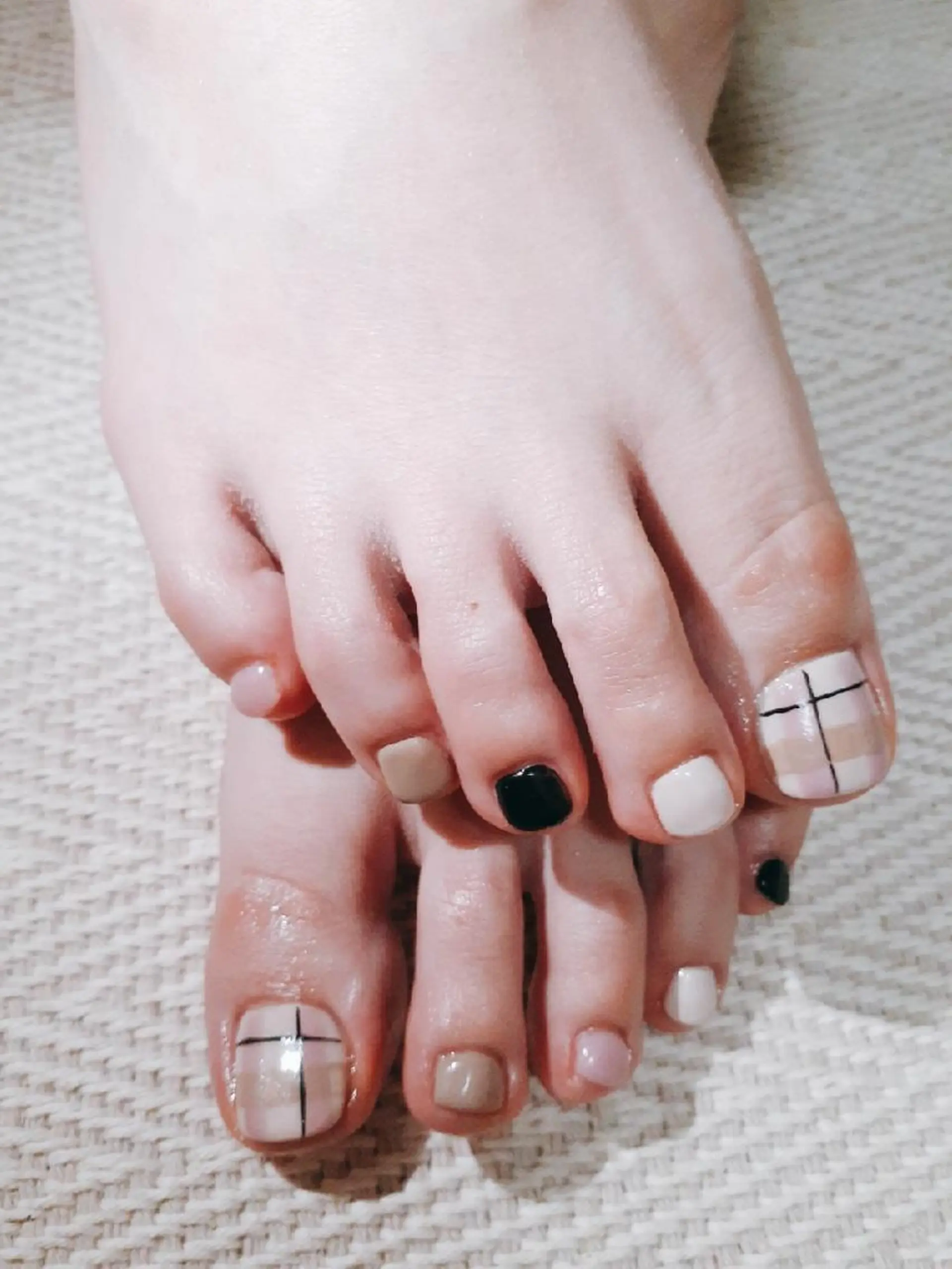 ネイル ハンドネイル フットネイル 新家 美紀のネイルデザイン