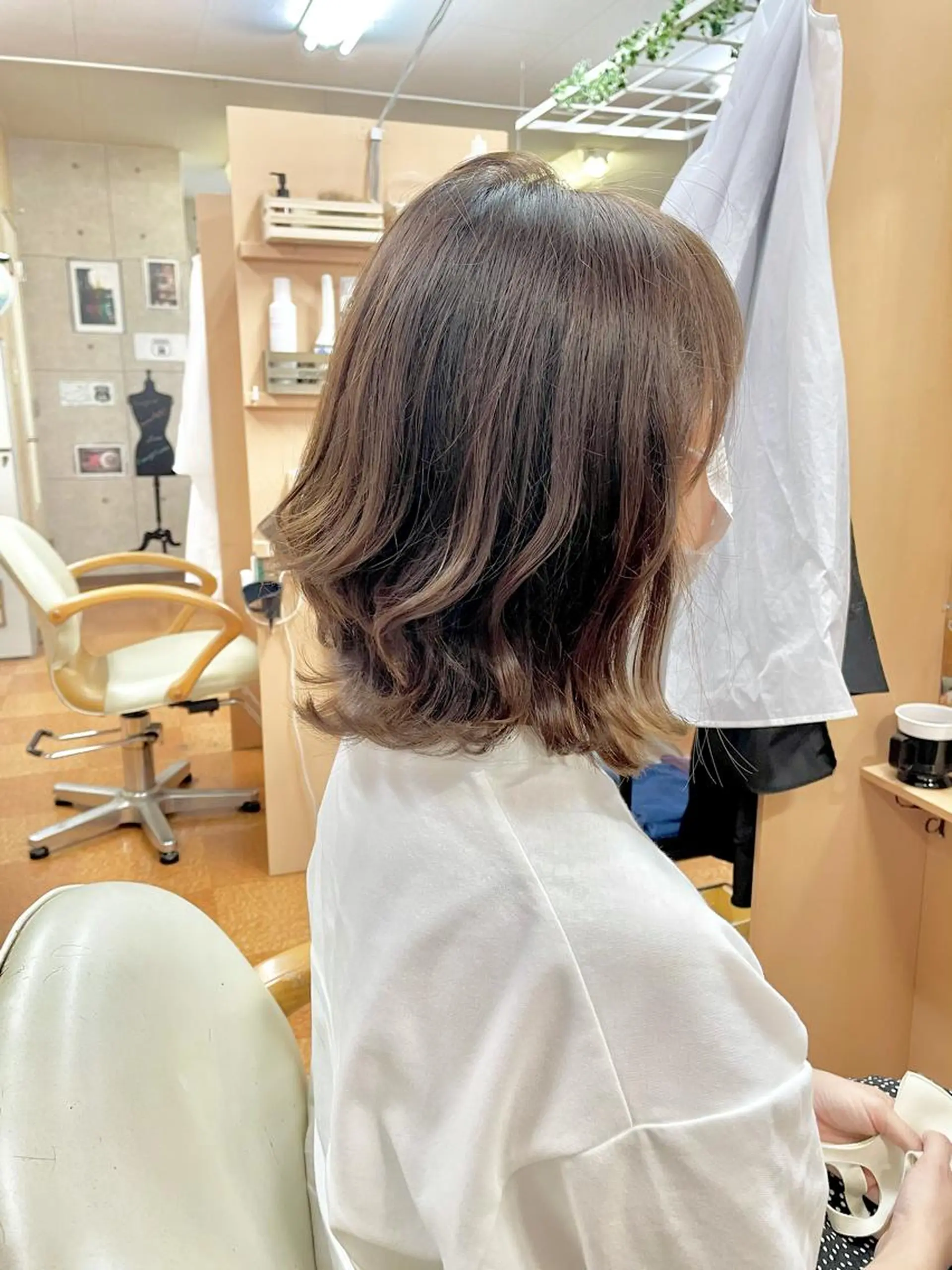 ミディアム カット ヘアカラー トリートメント 似合わせ×扱いやすさ 特化/澁谷礼一のヘアスタイル