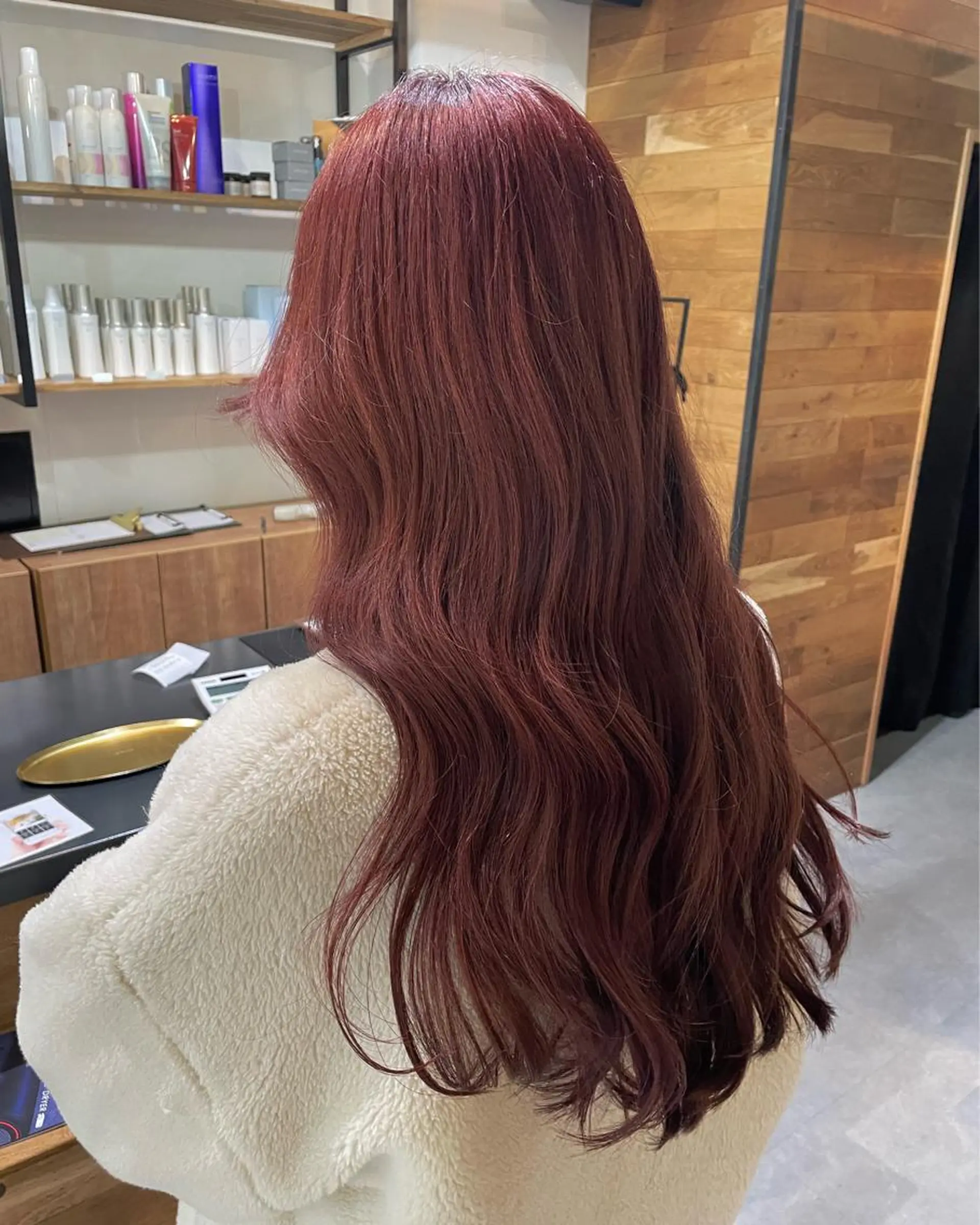 ロング カラー 高梨 菜々のヘアスタイル