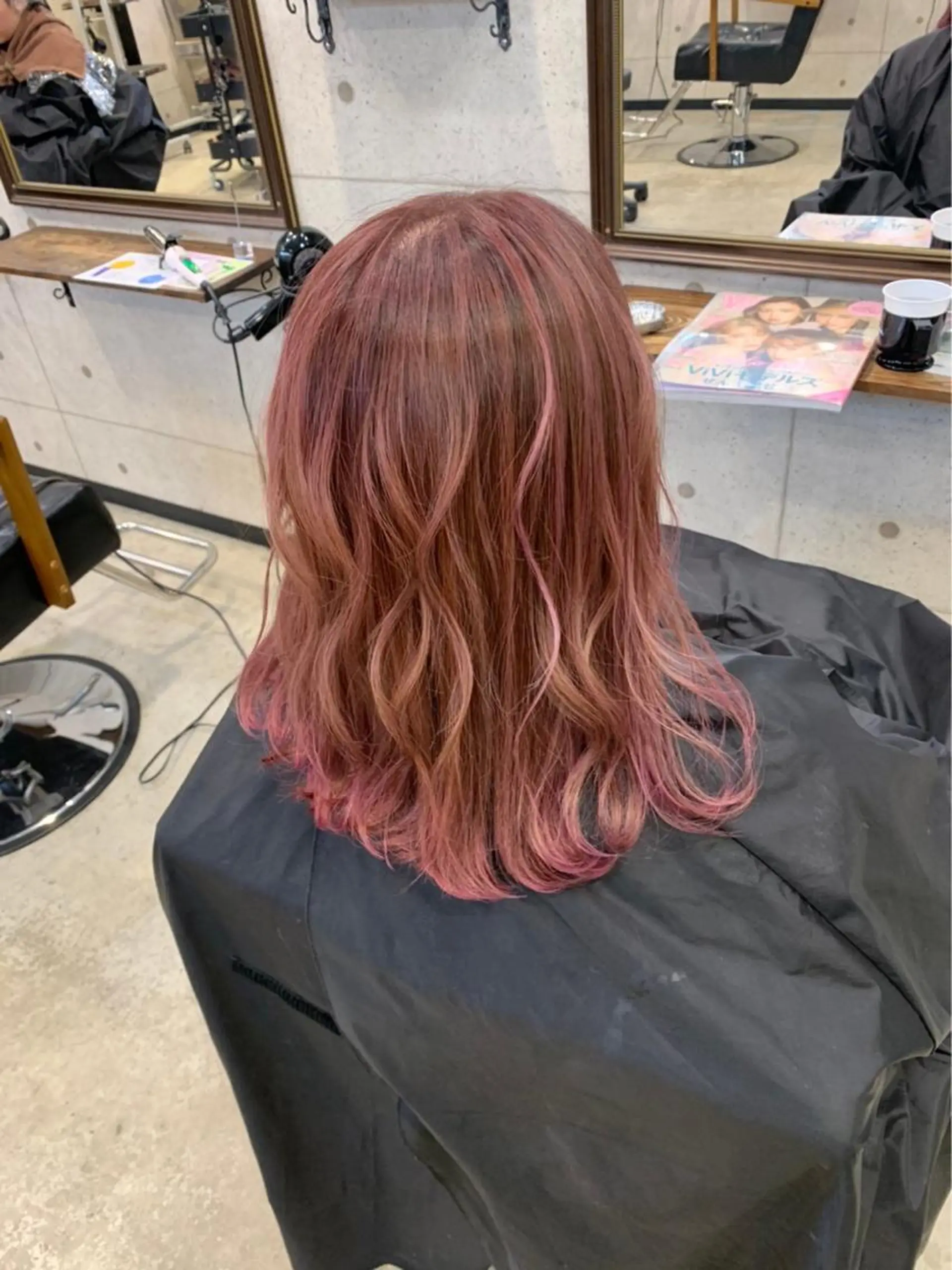 カラー 藤田 清志のヘアスタイル