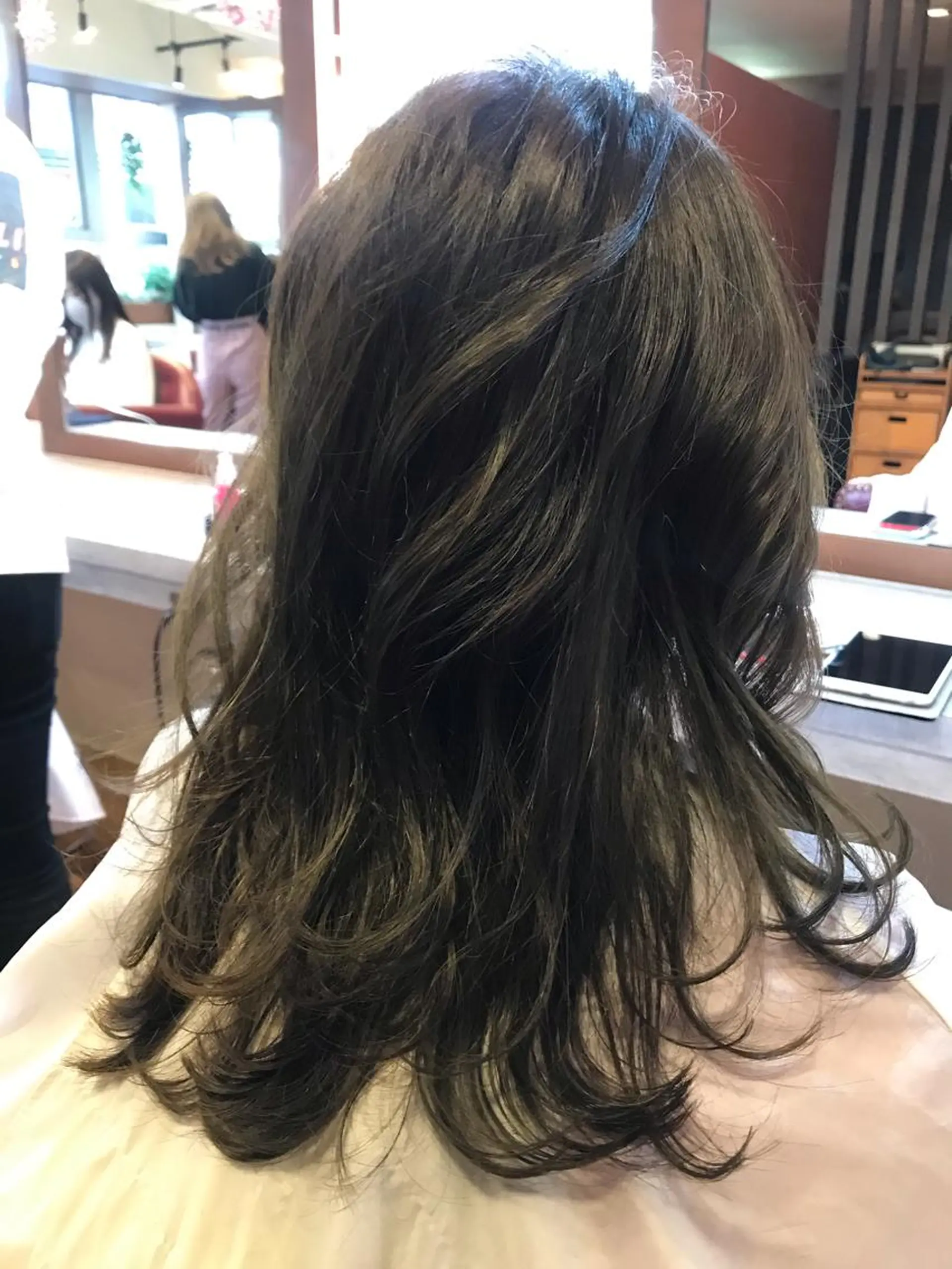 セミロング いのうえ みわこのヘアスタイル
