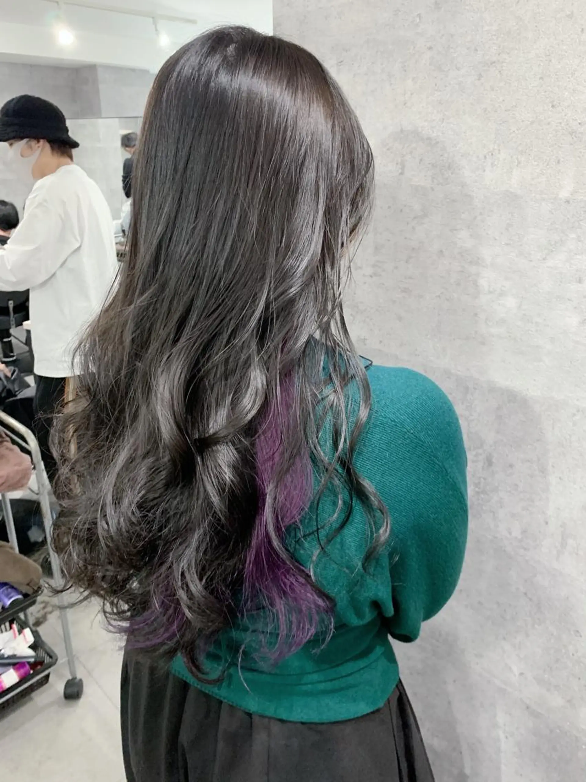 ロング カラー アッシュ アッシュグレー パープルカラー _WHITE 天神店 YUMEKA🐻のヘアスタイル