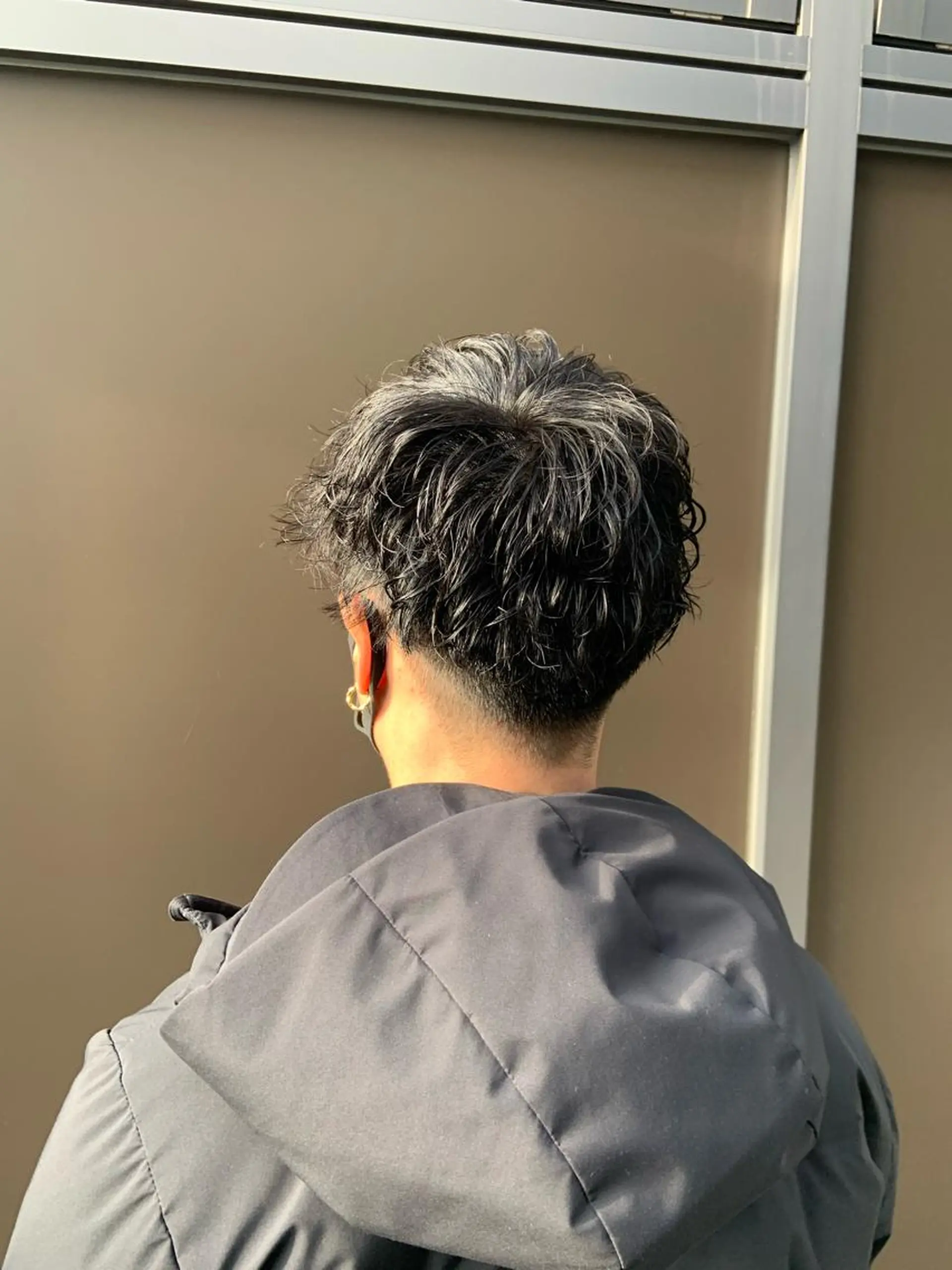 ショート カラー パーマ ヘアアレンジ メンズ フェードカット カット ヘアカラー トリートメント ハイトーンカラー🤍 山下 優華のヘアスタイル