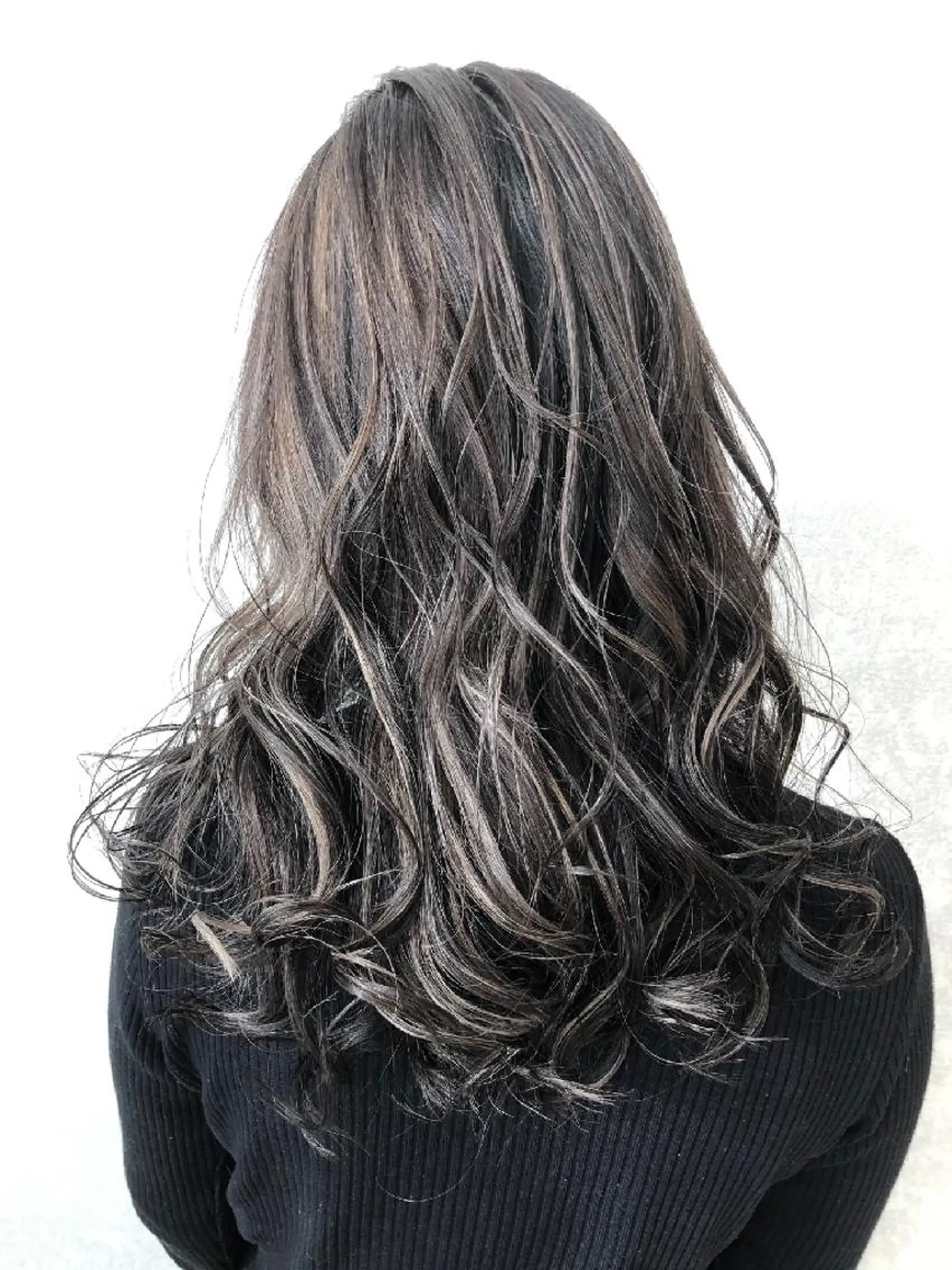 カラー セミロング ハイライトカラー ハイライト 新規限定カット無料 クーポン有り【桂口】のヘアスタイル