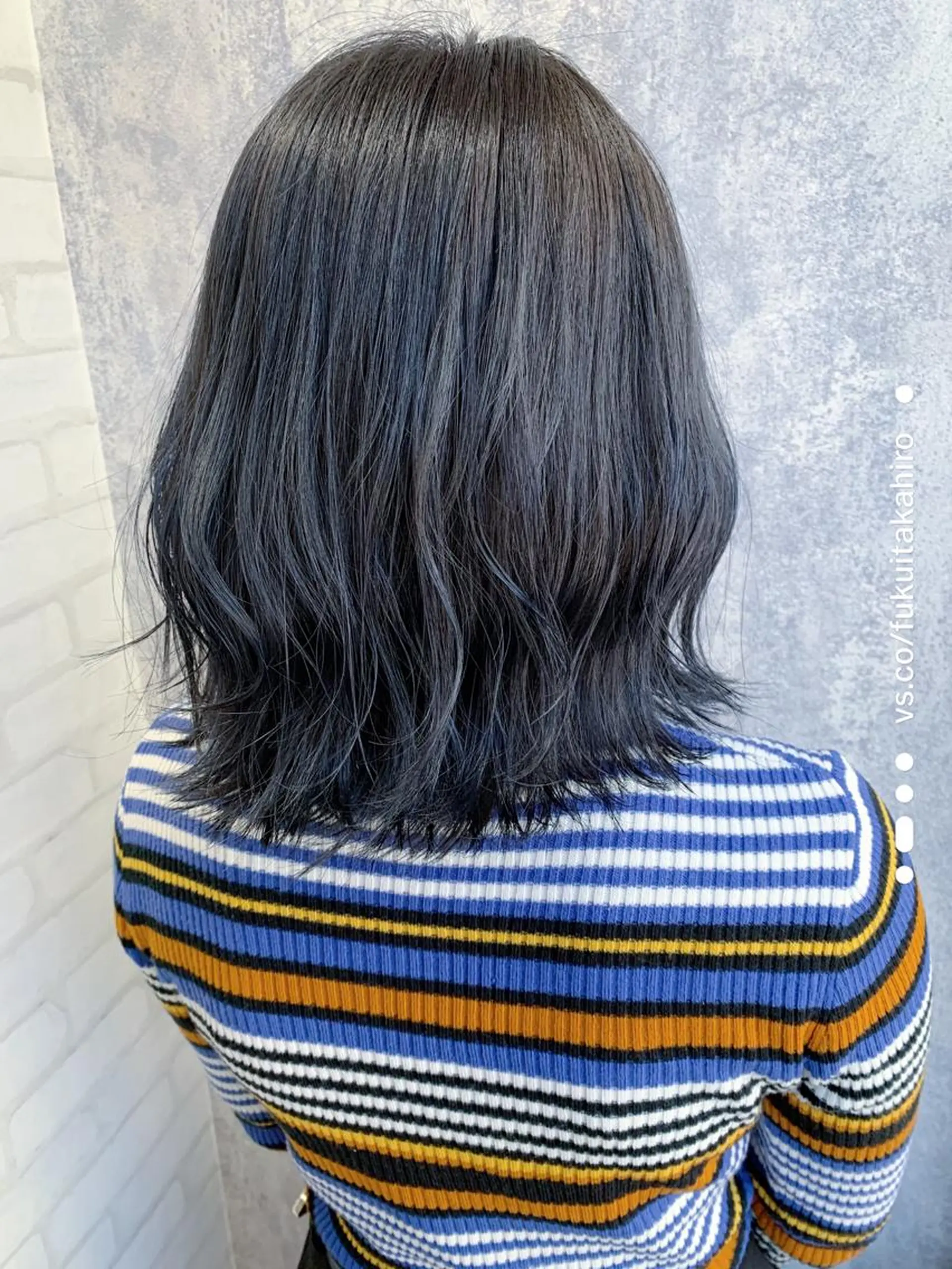 ミディアム カラー ミディアムパーマ アディクシーカラー アッシュ バレイヤージュ ブリーチ カット ヘアカラー トリートメント Zina福岡天神🪞 髪質改善🪞レイヤーのヘアスタイル