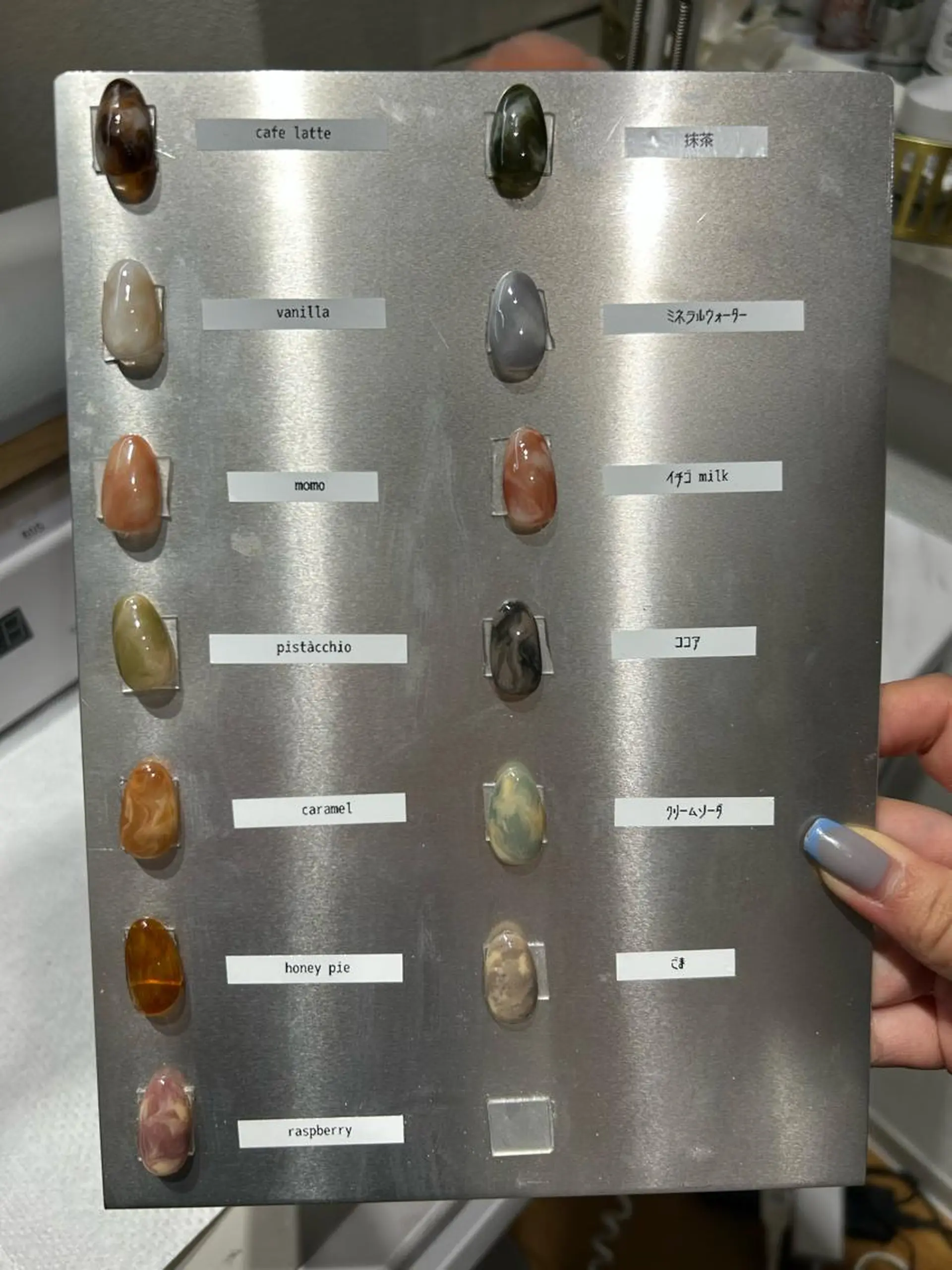 ネイル coconailミユ 🎀のネイルデザイン