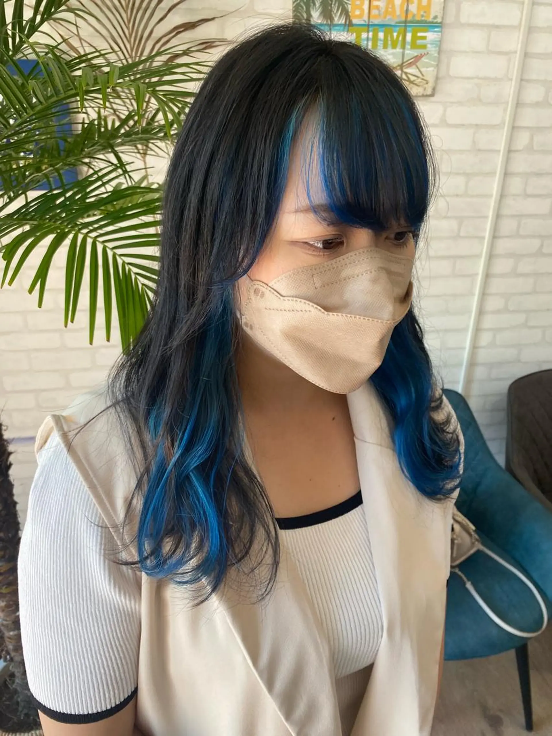 ロング カラー 黒髪 ブルーカラー ブルーブラック ヘアカラー ココテラス メンズカットのヘアスタイル