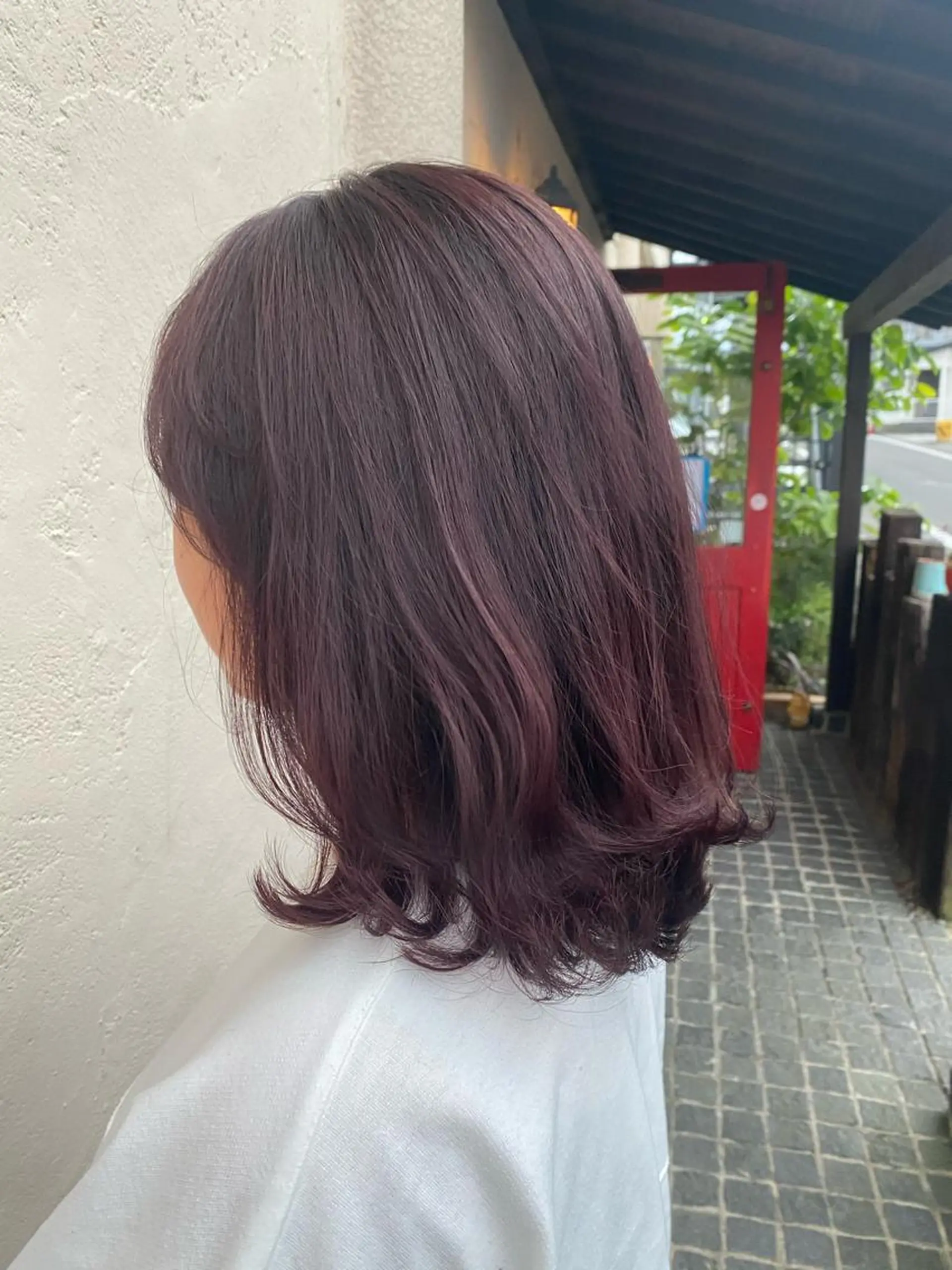 ミディアム M. YURIのヘアスタイル