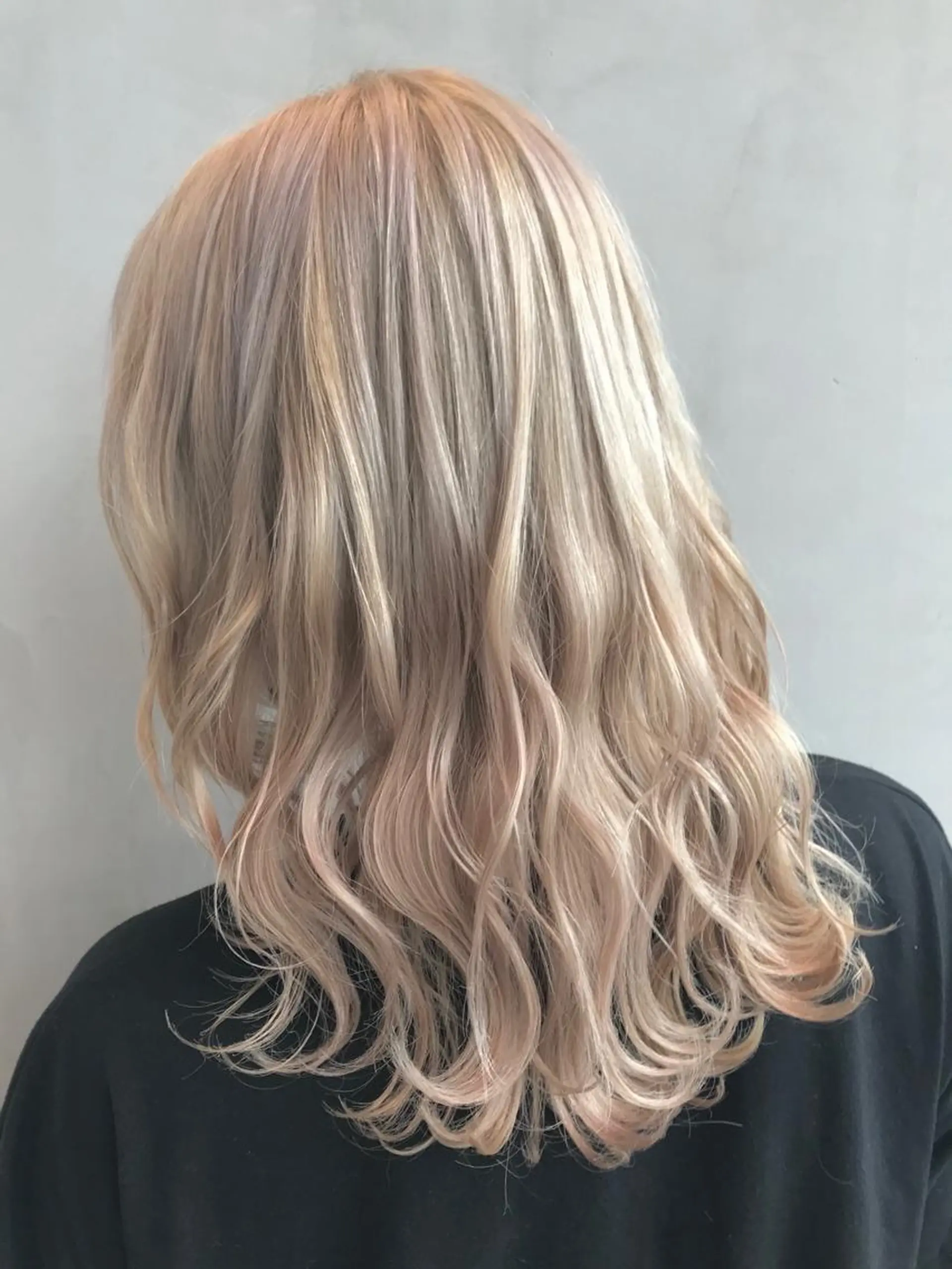 セミロング yui .のヘアスタイル