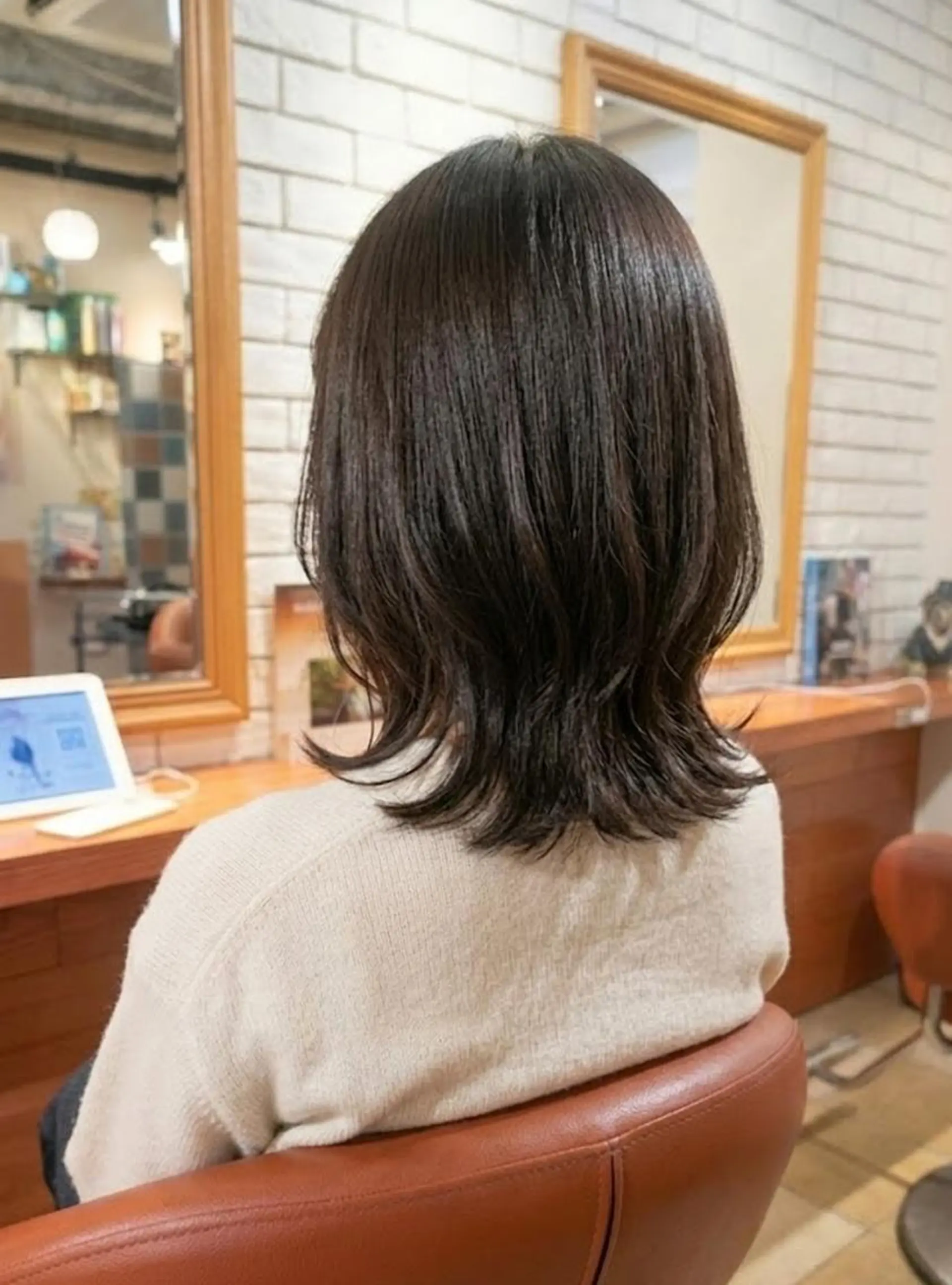 ミディアム カラー アッシュ アッシュブラウン ブラウンカラー 透明感カラー ボブ カット ヘアカラー トリートメント ヘッドスパ flencia 丸 和博｜カットのヘアスタイル