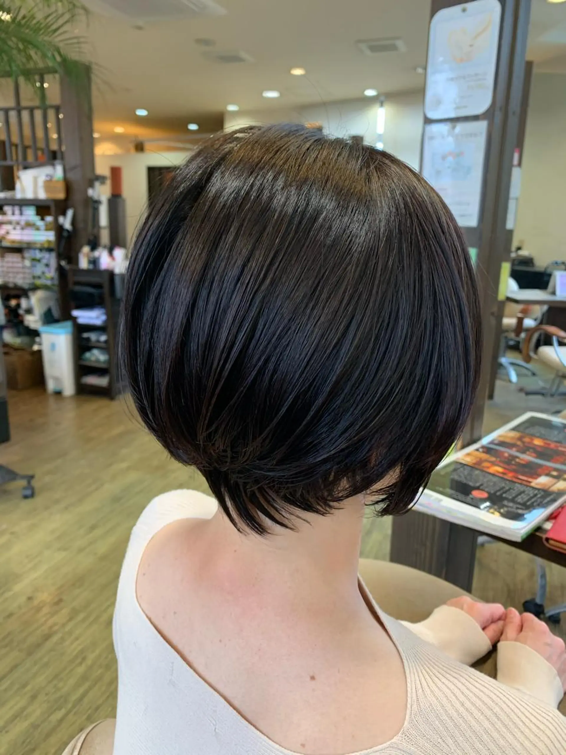 ショート カラー 中野  淳のヘアスタイル