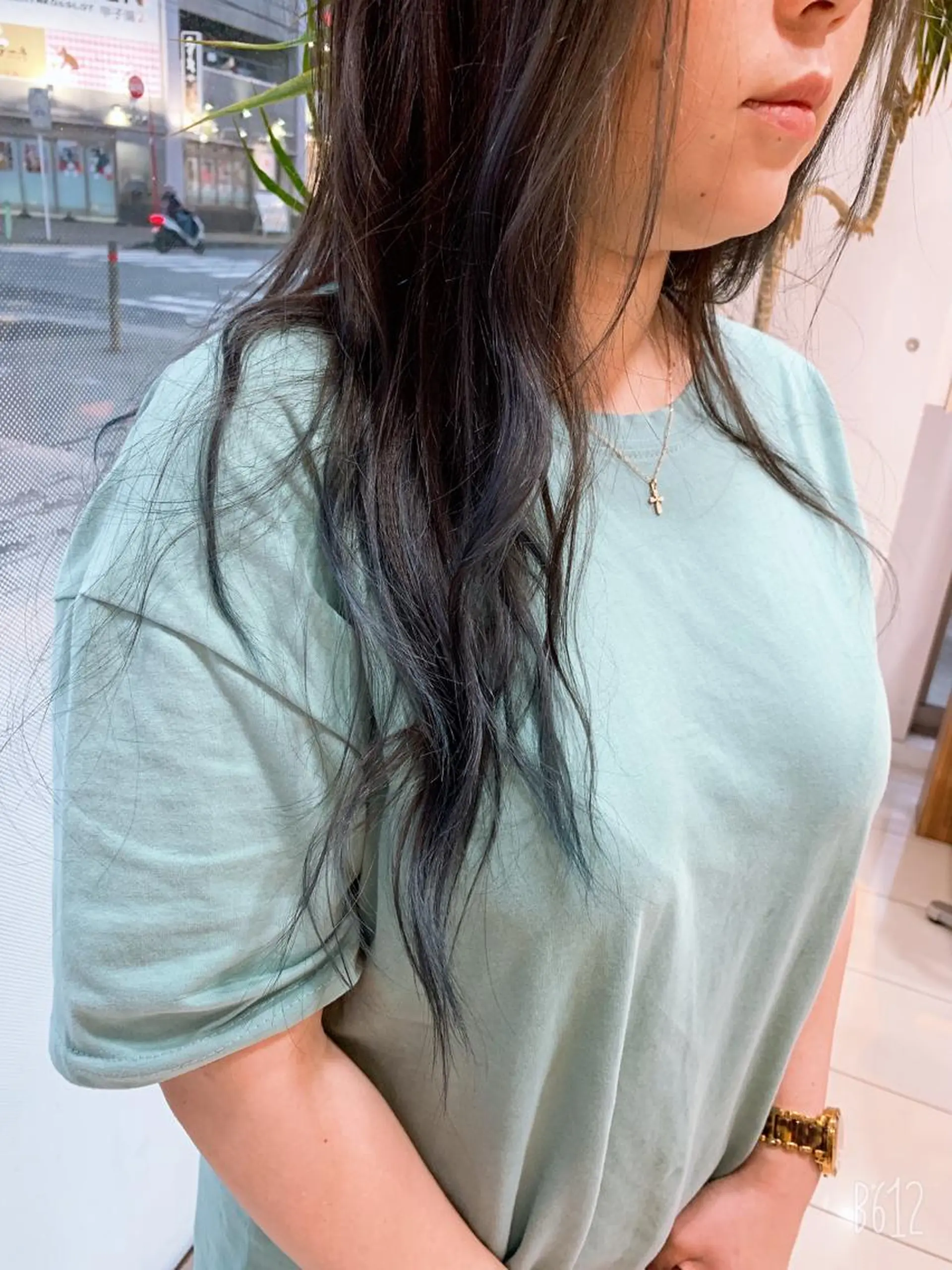 セミロング カラー 白髪ぼかしハイライト 柳川拓哉のヘアスタイル