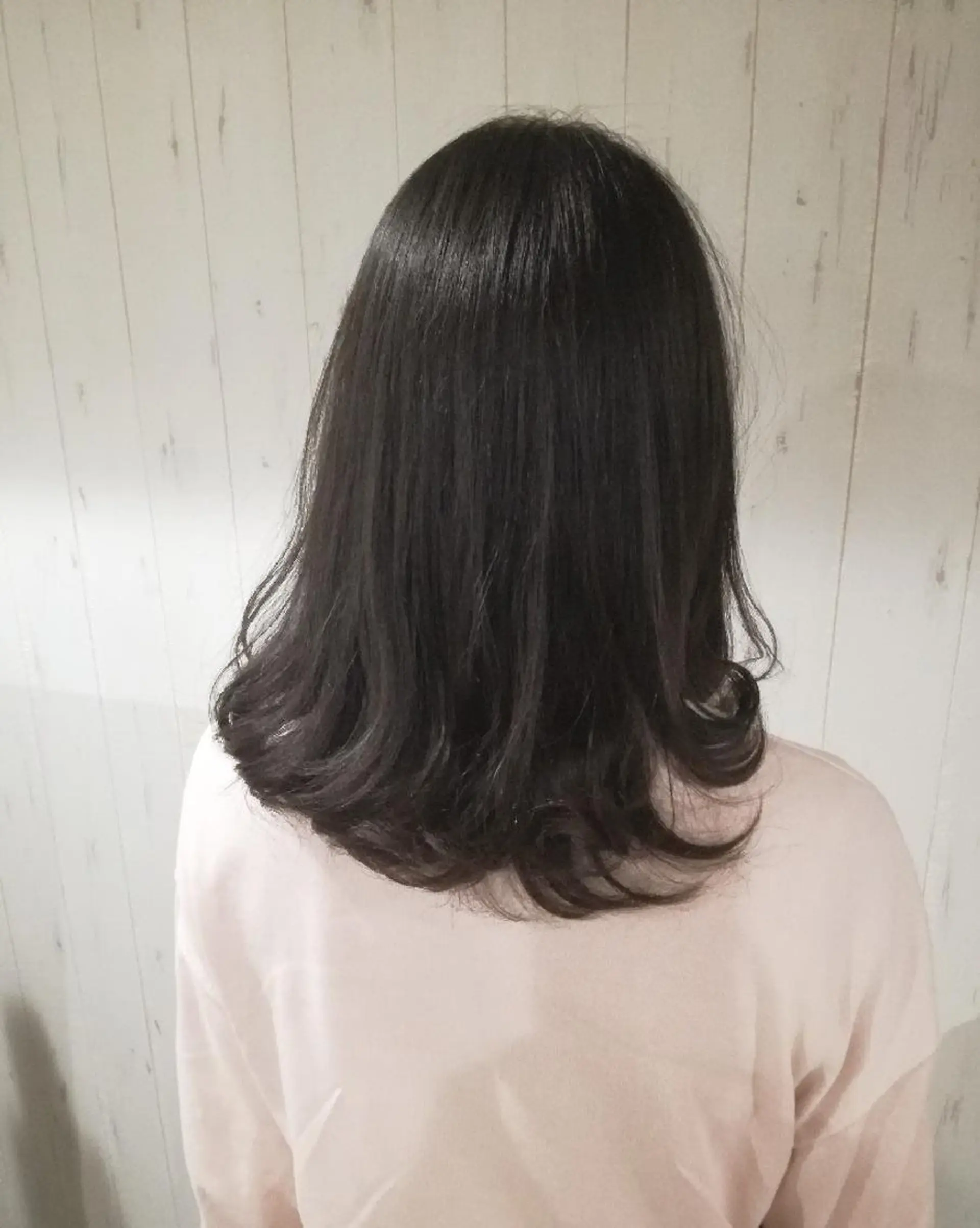 ミディアム カラー アッシュ 西川 敏夫のヘアスタイル
