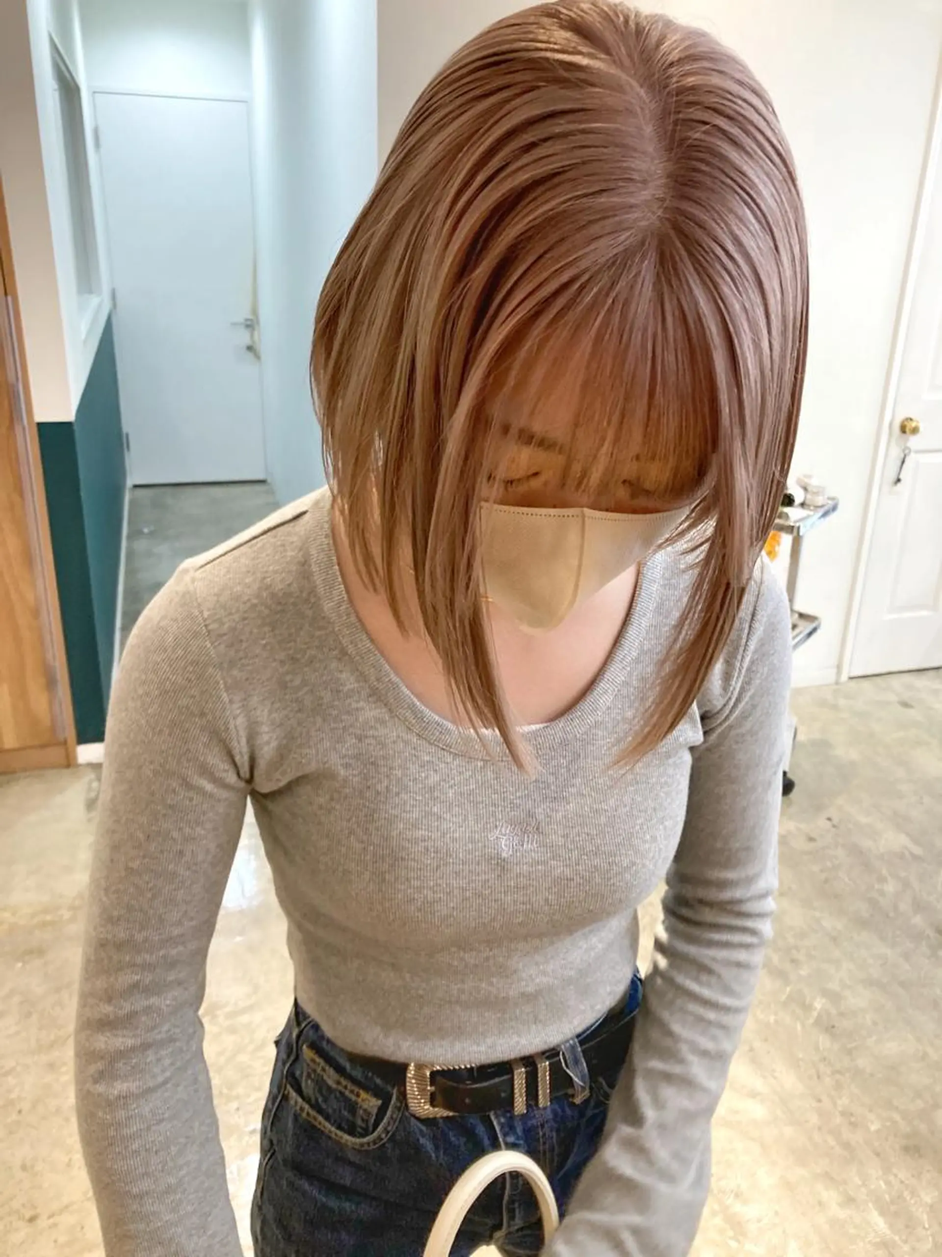 ショート カラー ベージュカラー ミルクティーベージュ ボブ ヘアカラー カラーリスト菅野 竜矢🌈のヘアスタイル