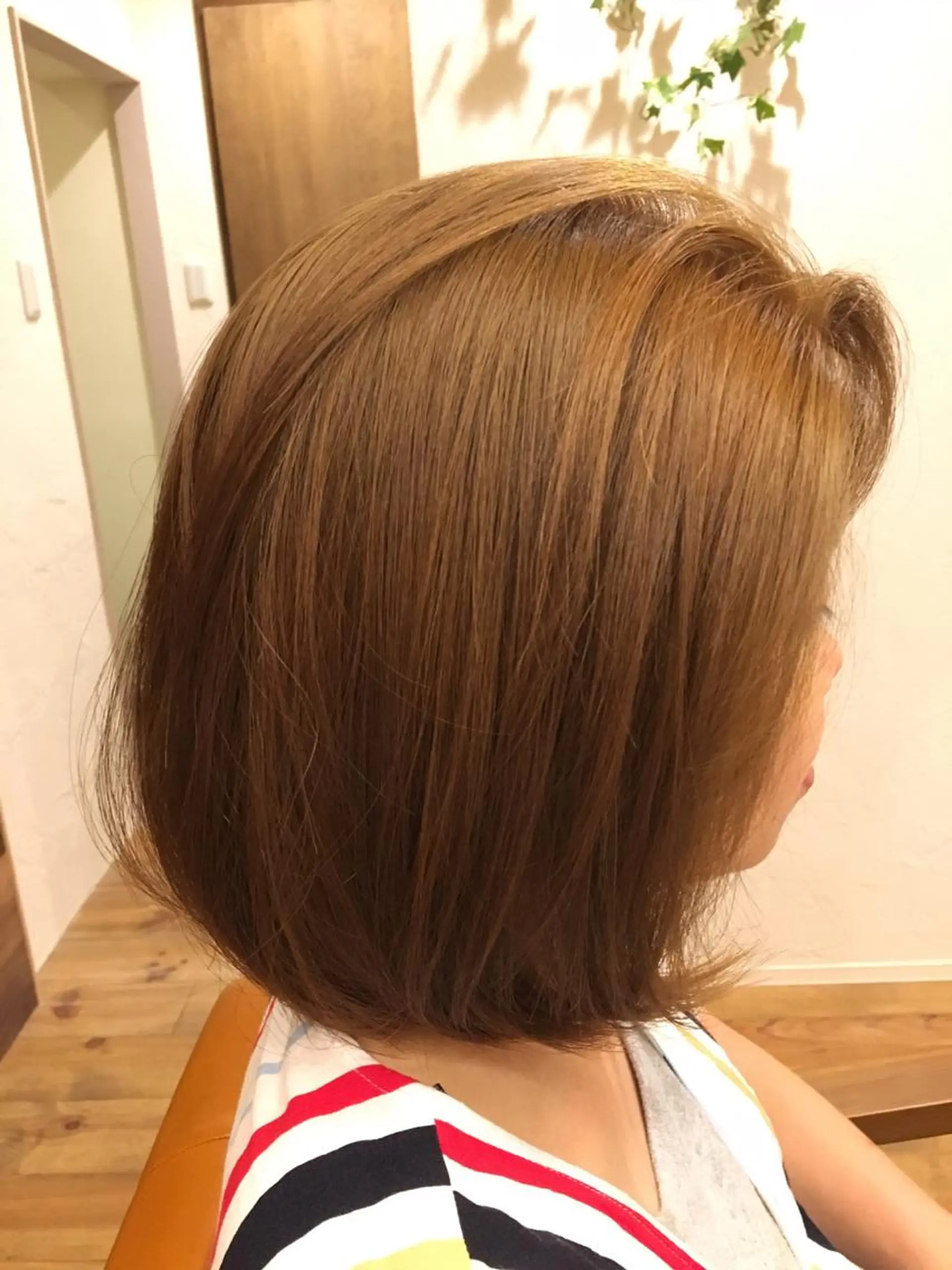 ミディアム ヘアカラー トリートメント 井上 真利のヘアスタイル